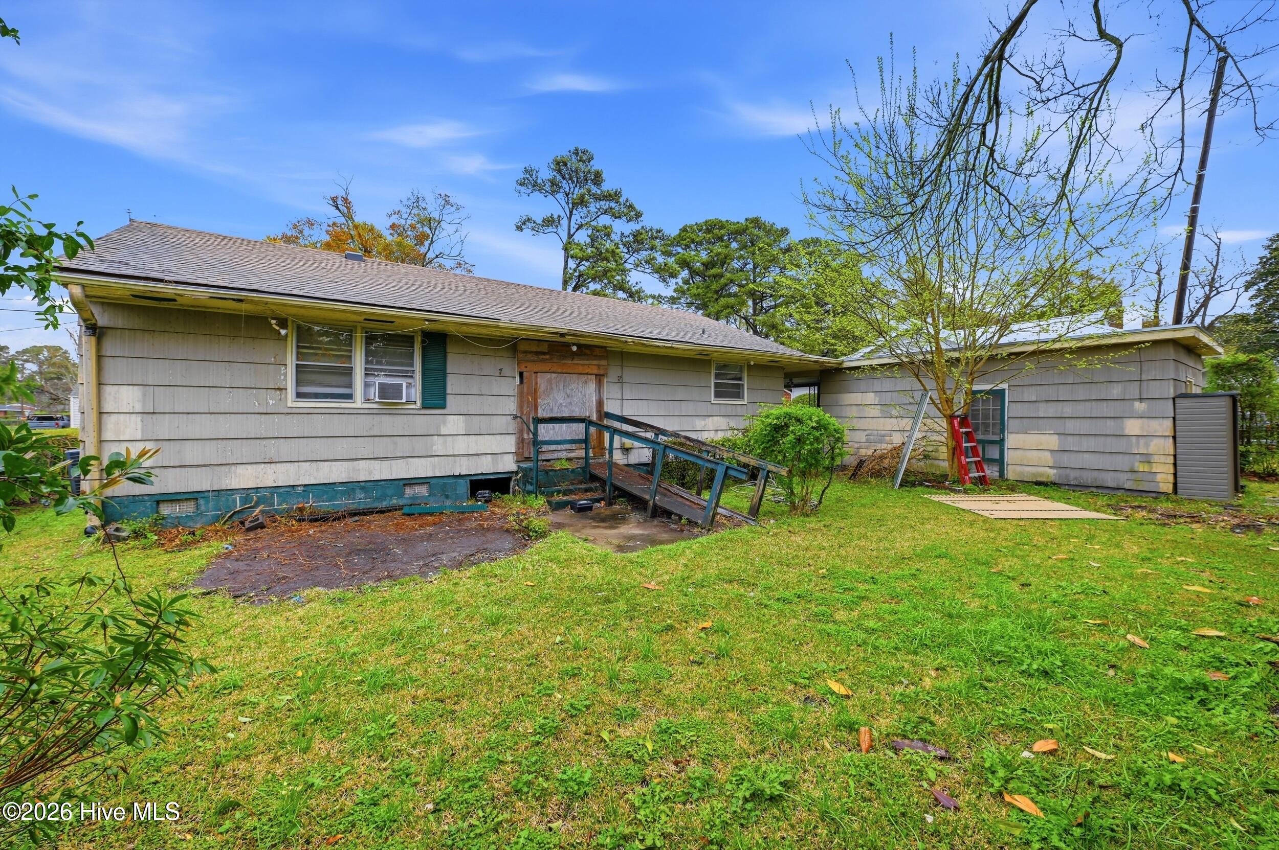 100561541 | Photo 16