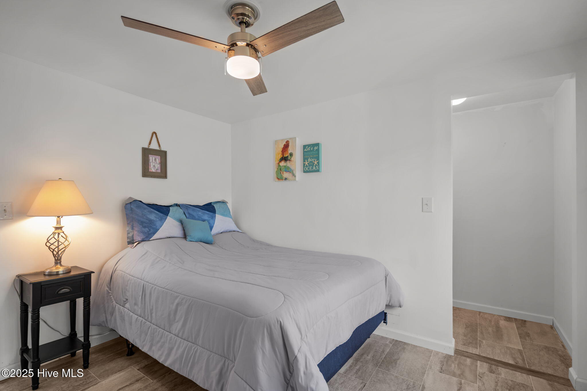 100528032 | Photo 27