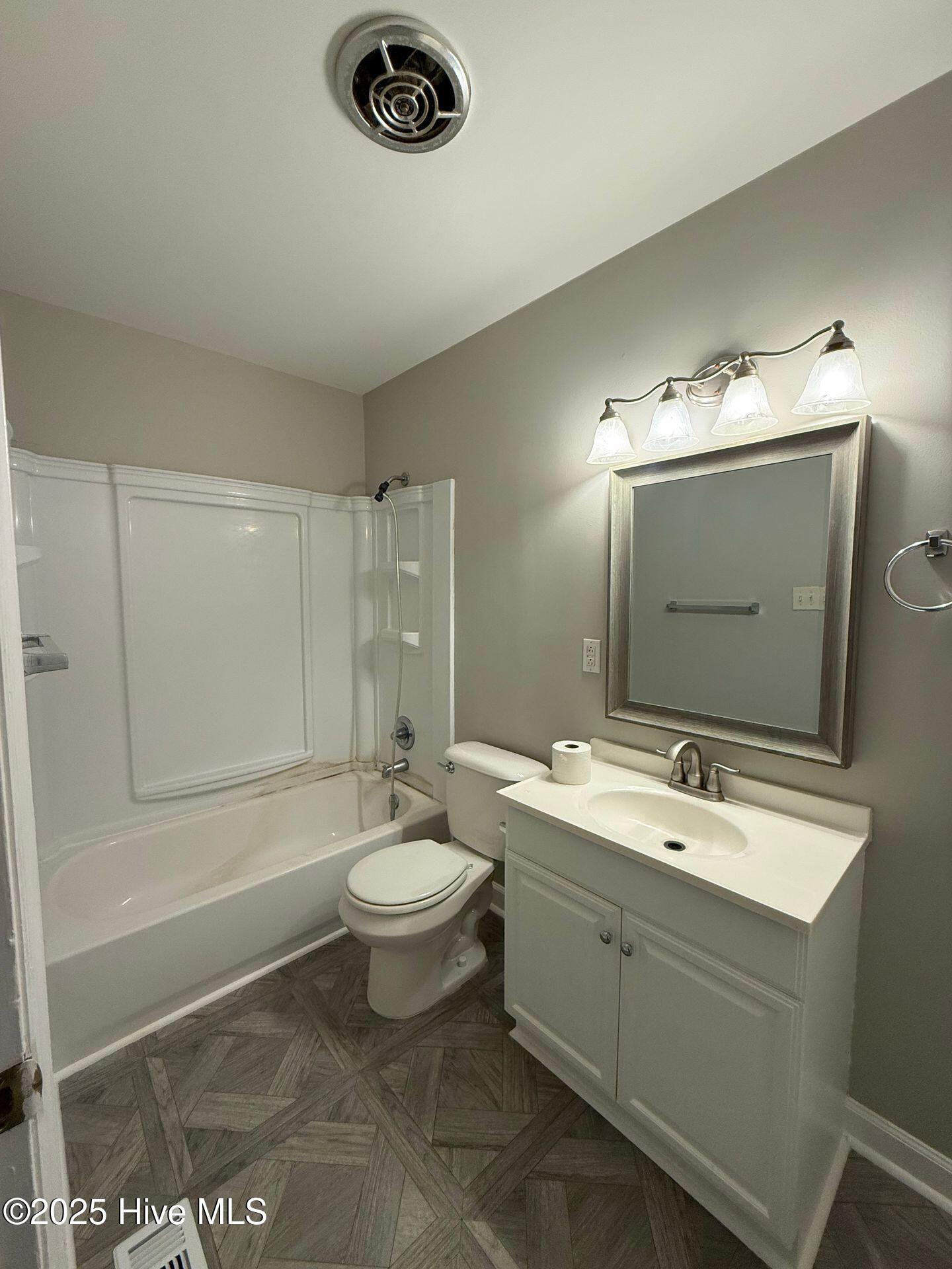 1155 Lake Cole Road,Midway Park