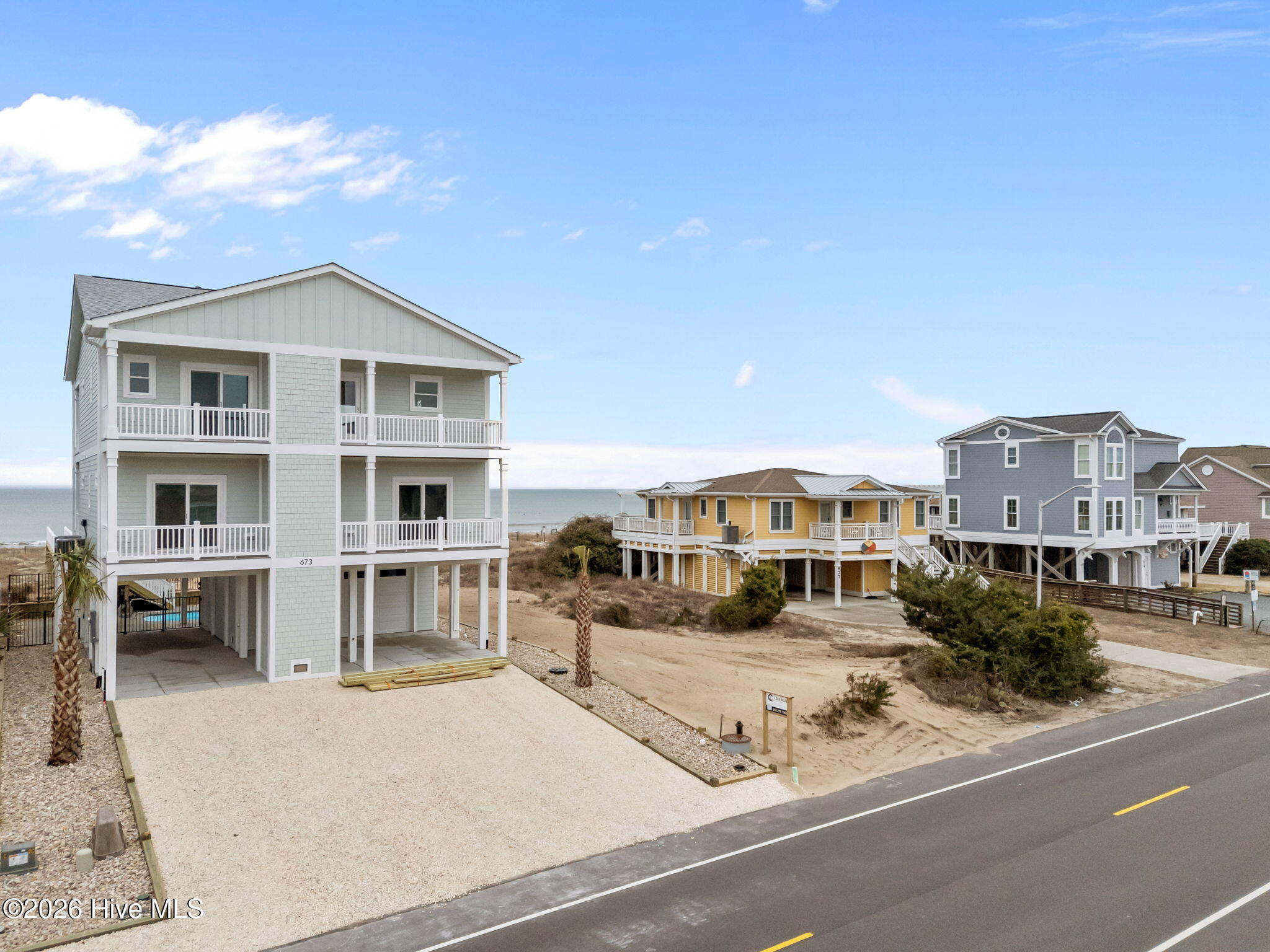 100552819 | Photo 16