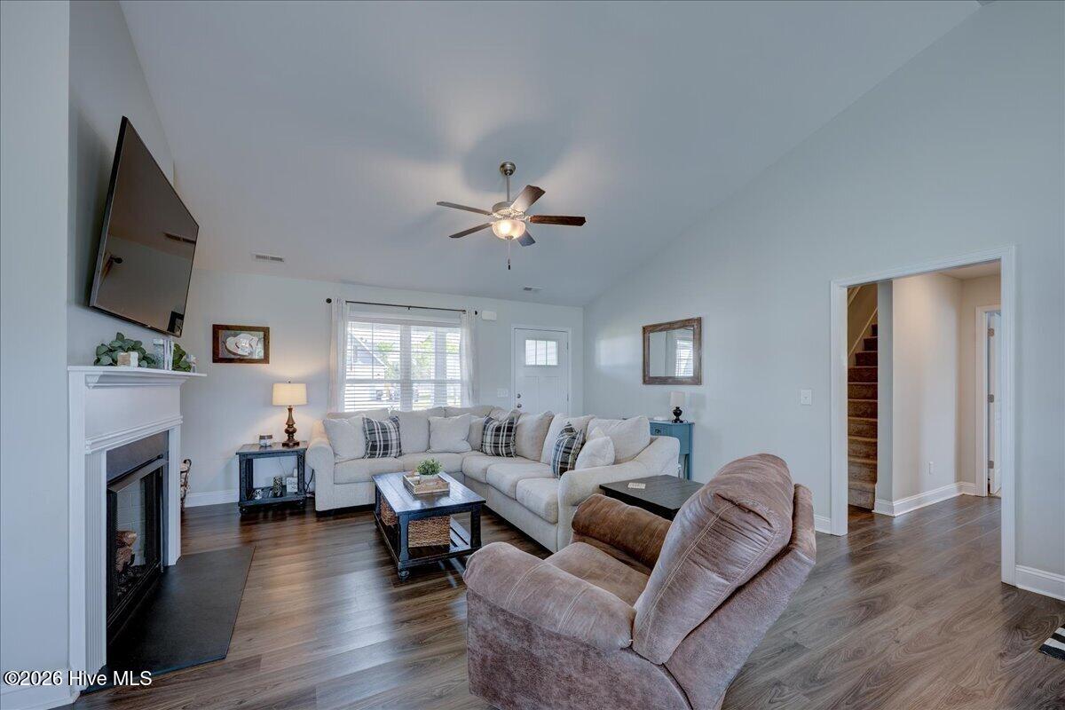 100569767 | Photo 10