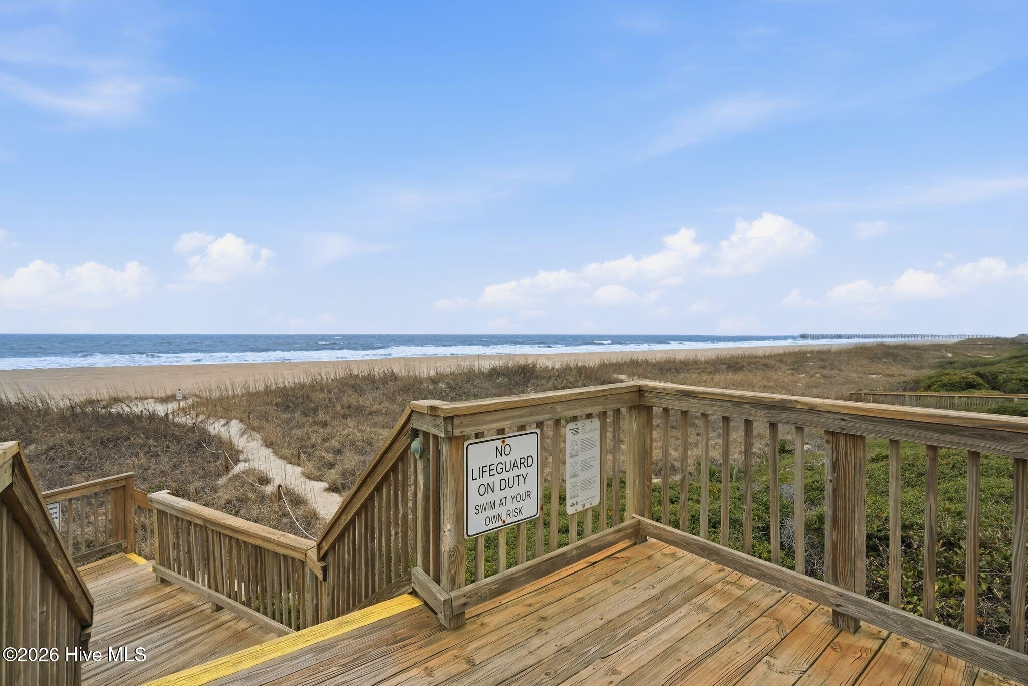 100557699 | Photo 43