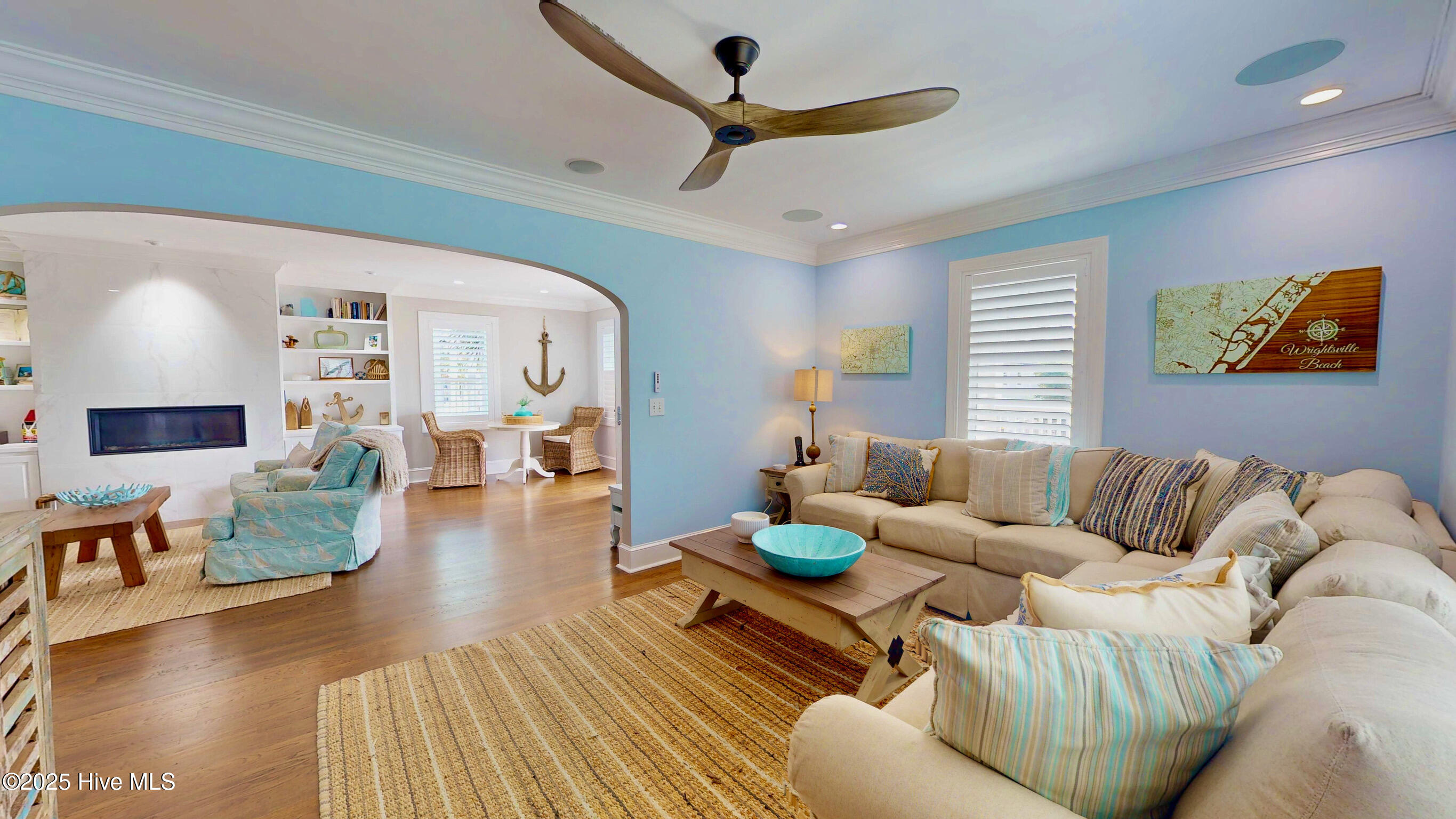 100543231 | Photo 21