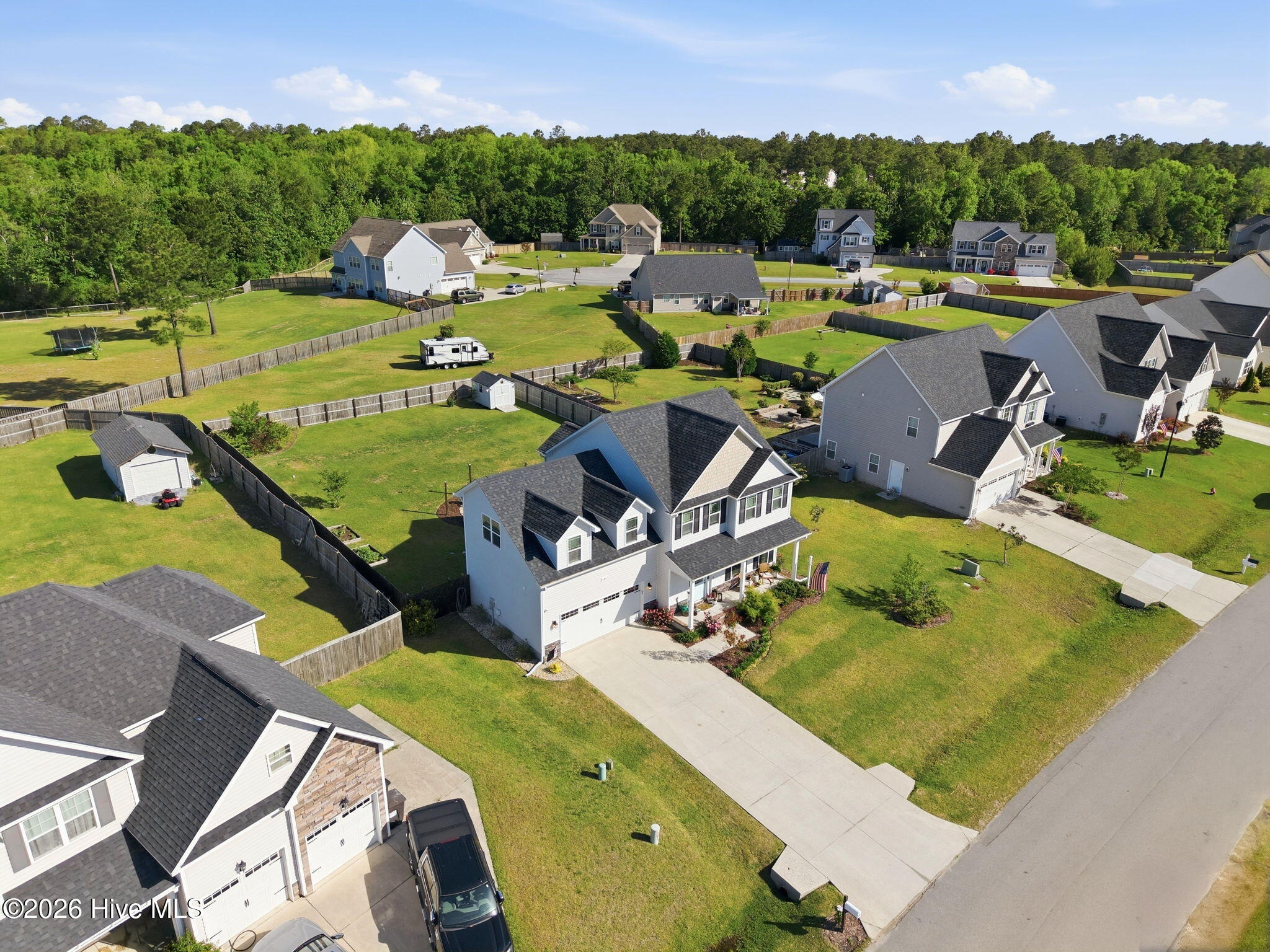 100570576 | Photo 46