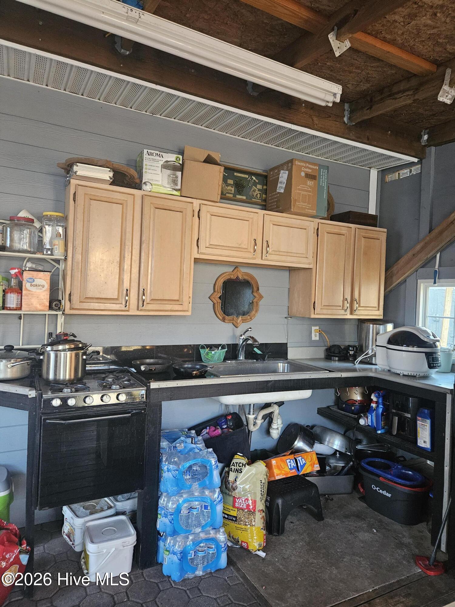 100550080 | Photo 26