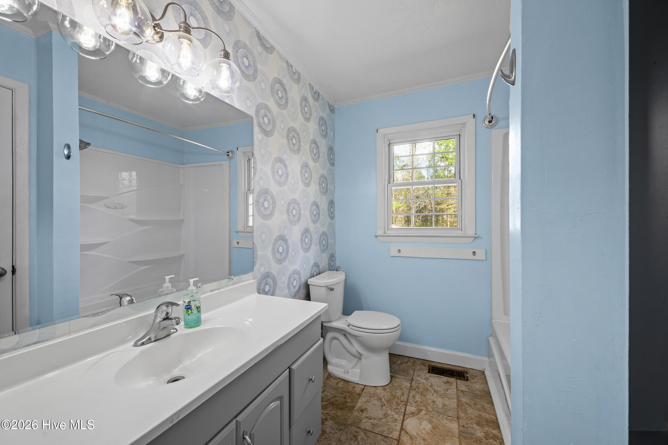 100559585 | Photo 13