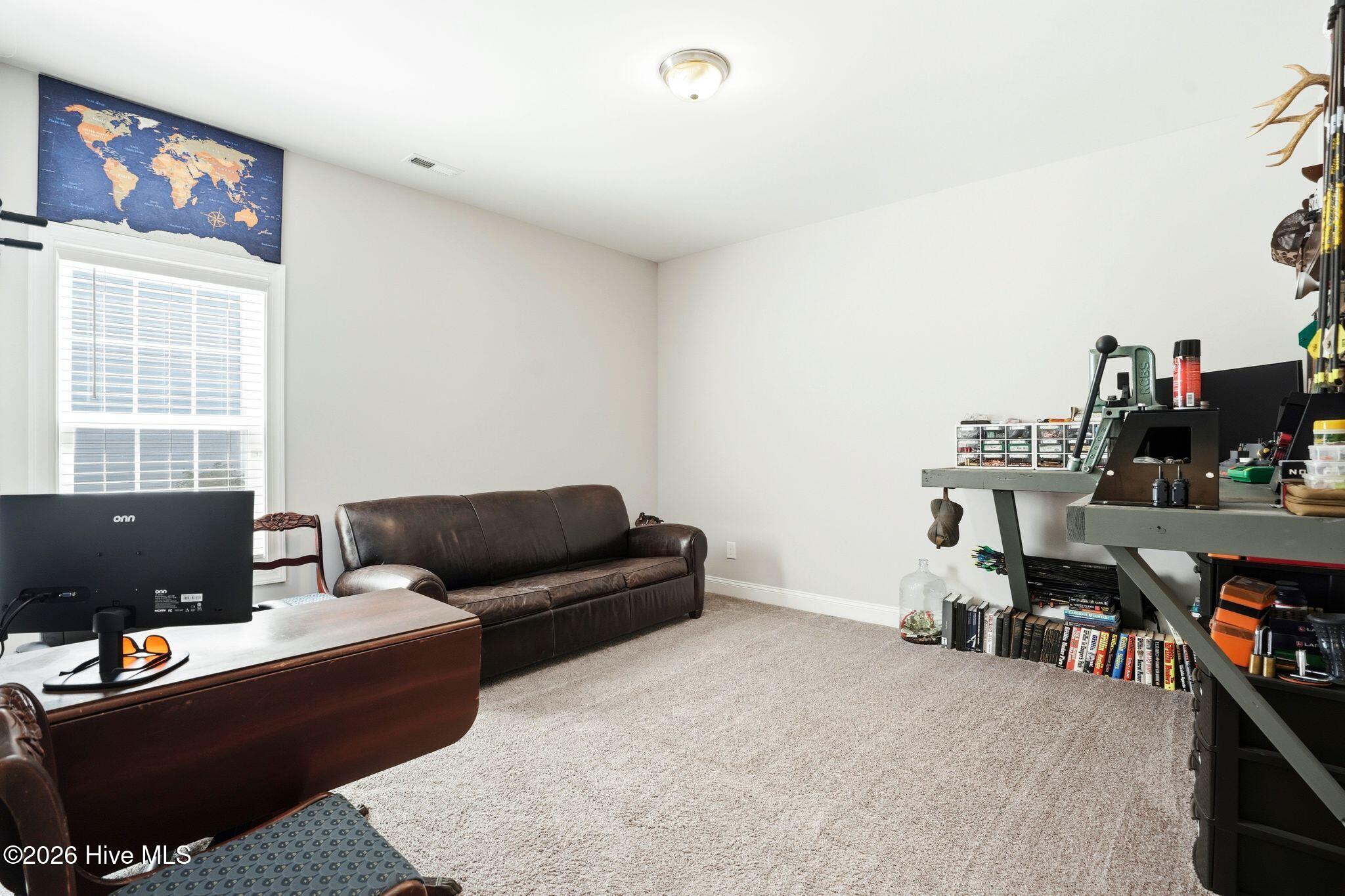 100563818 | Photo 37