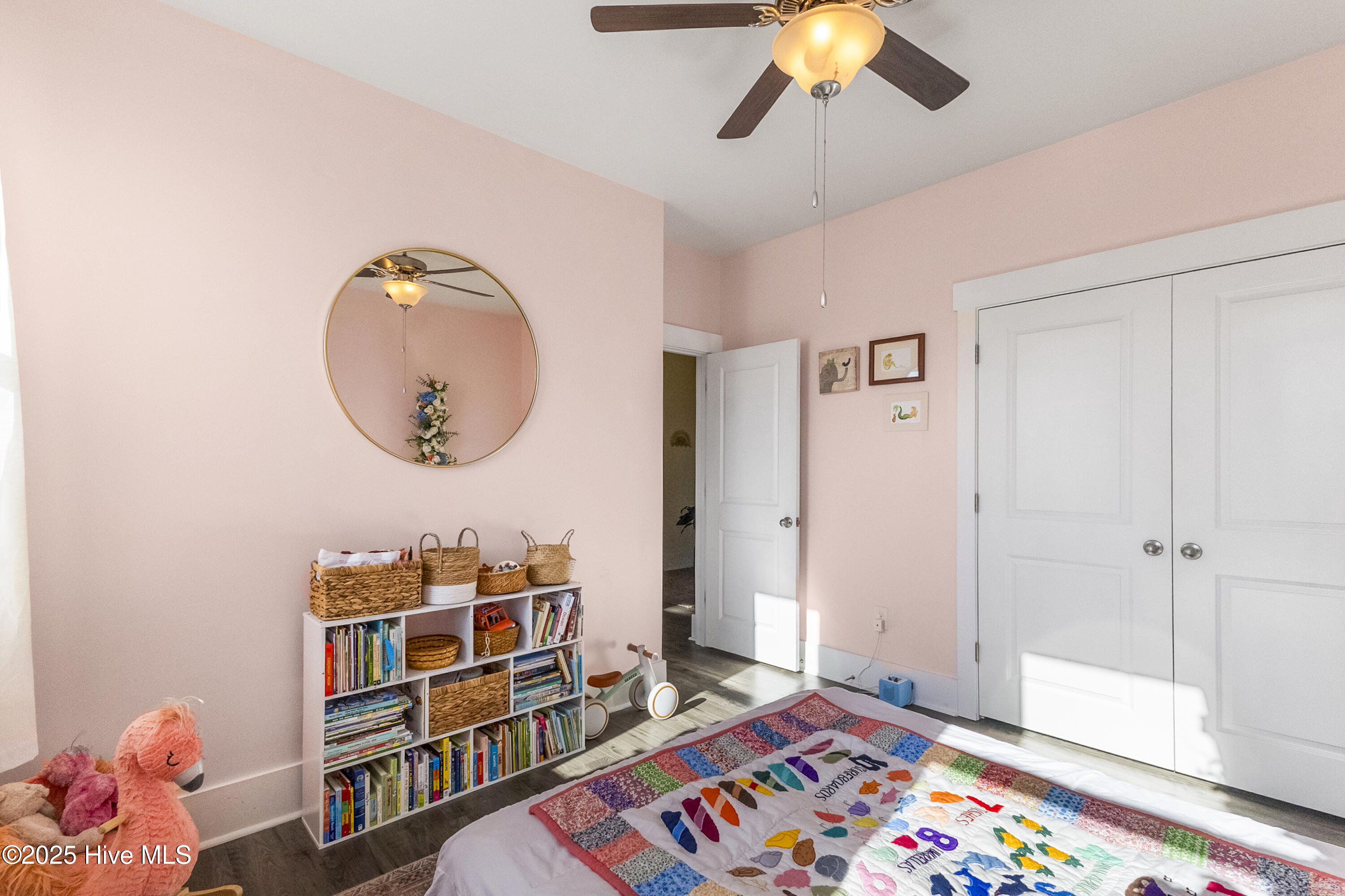 100545579 | Photo 35