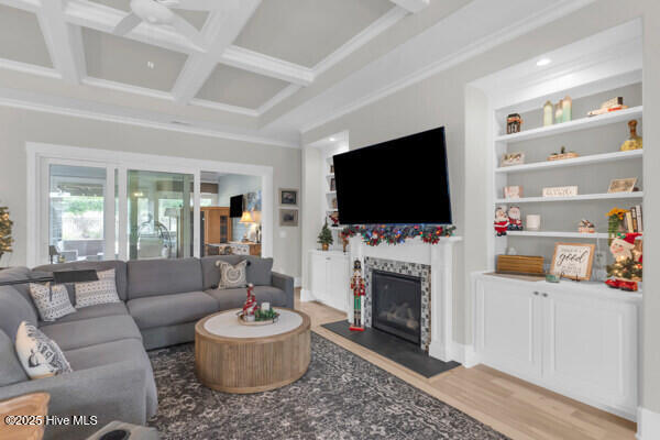 100545282 | Photo 11