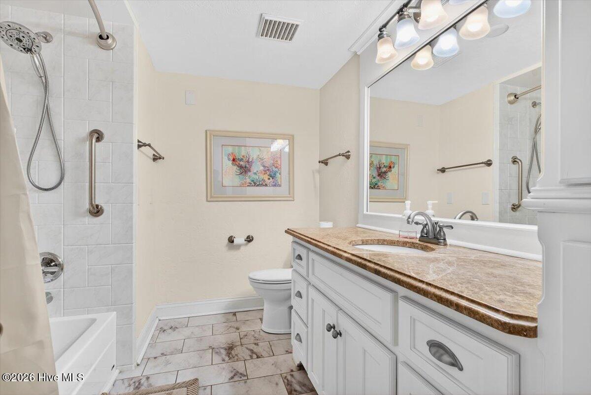 100555622 | Photo 30