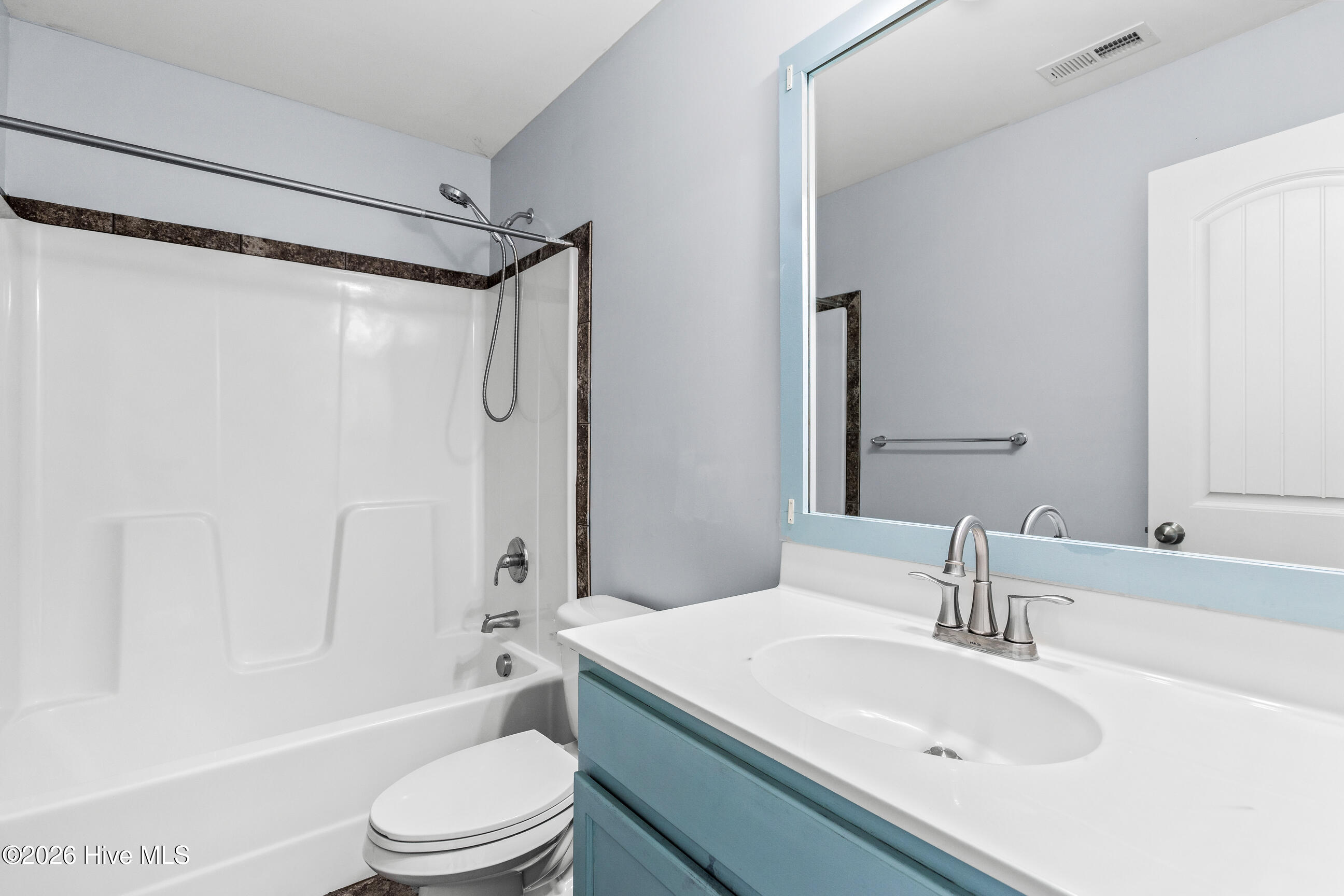 100567731 | Photo 30