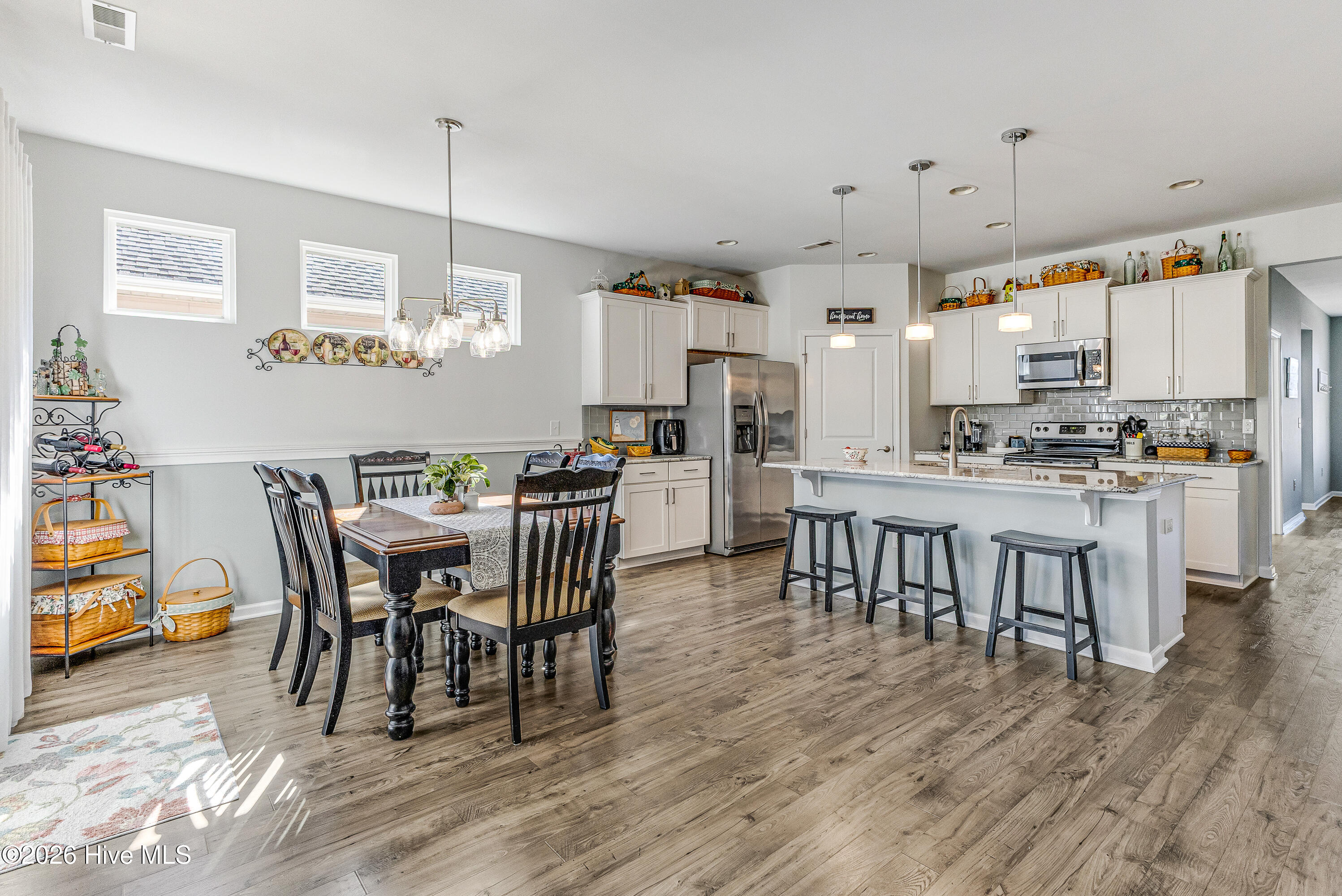 100555117 | Photo 14