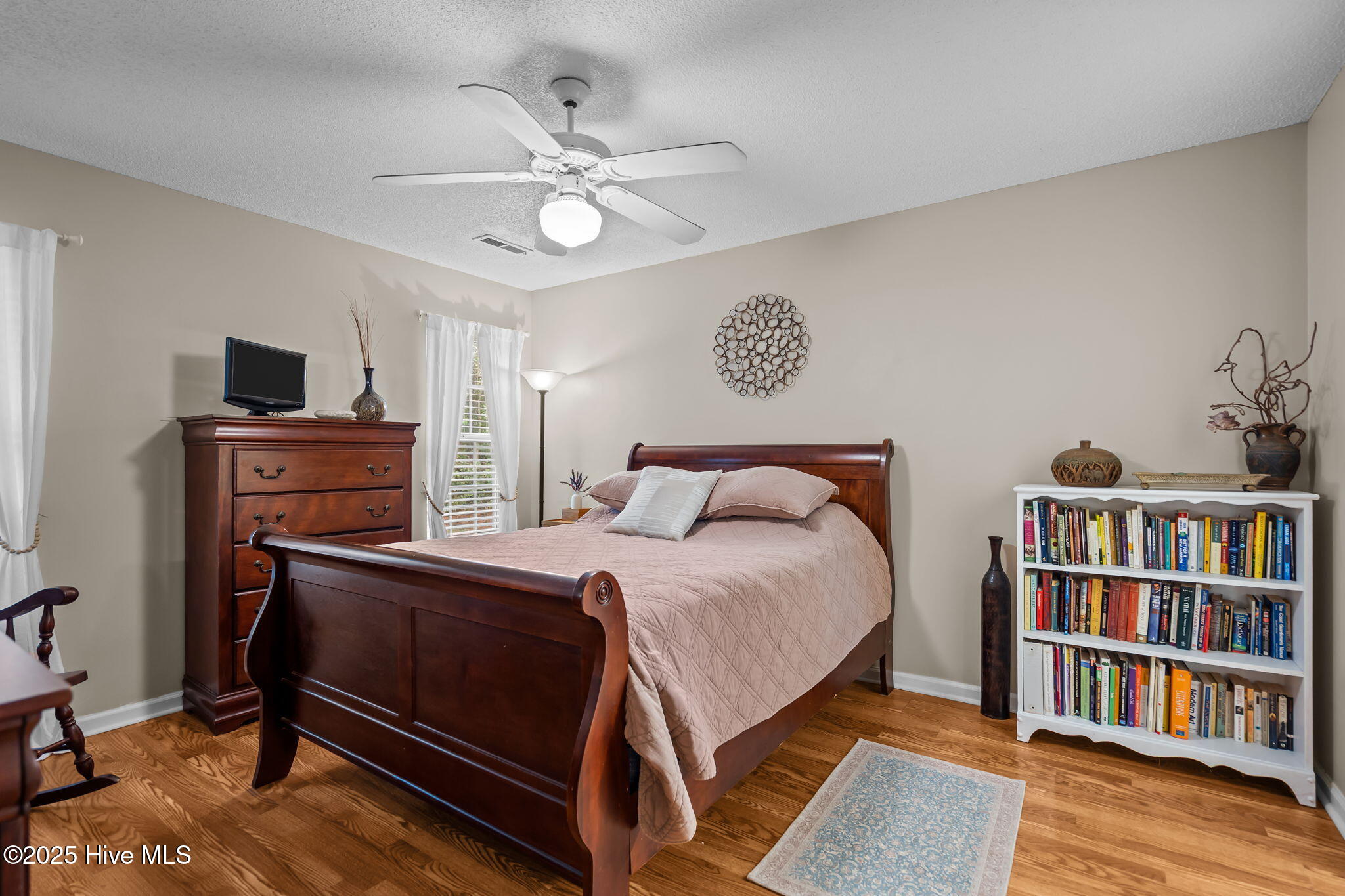 100543555 | Photo 19