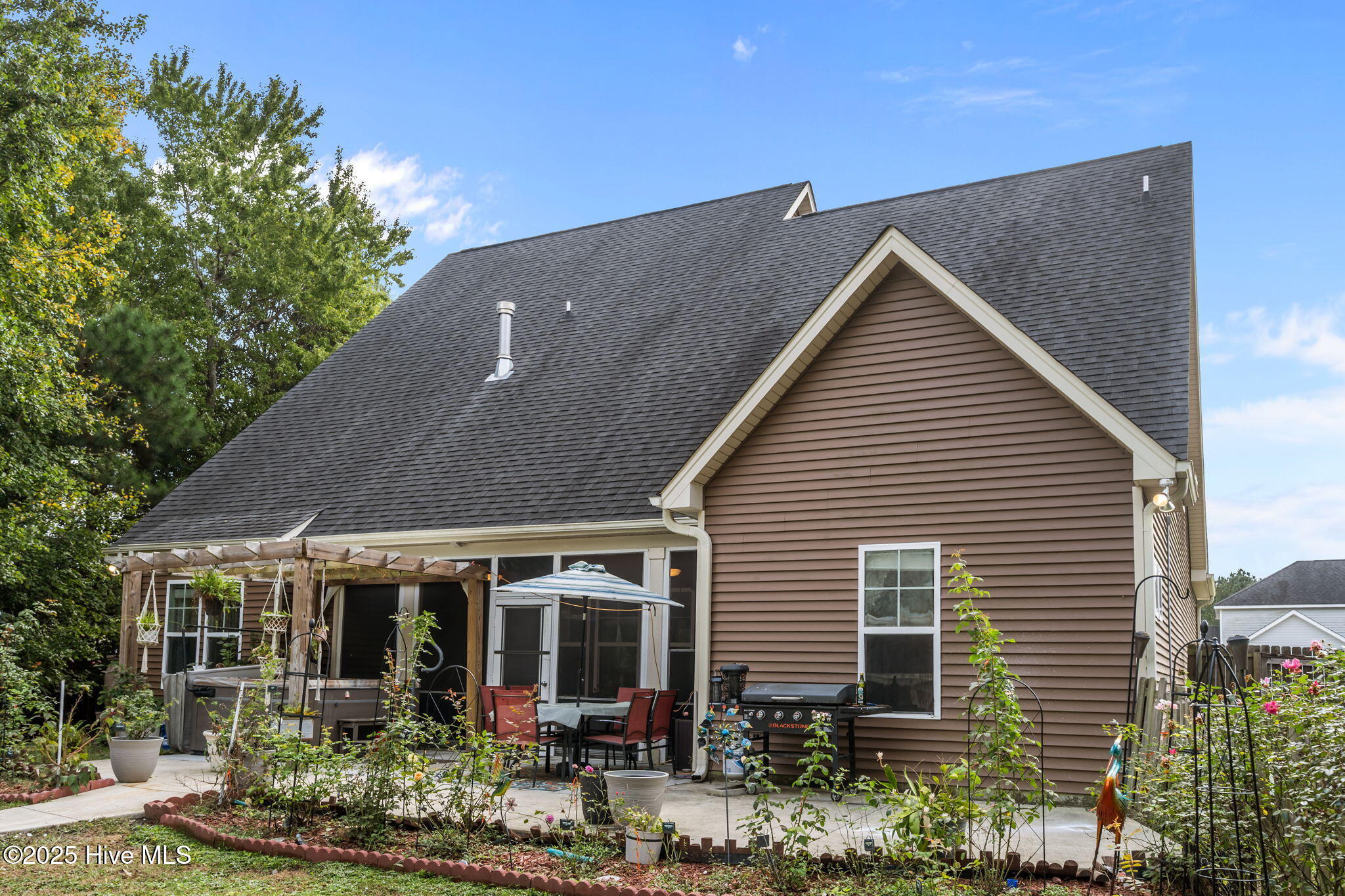 100535491 | Photo 40