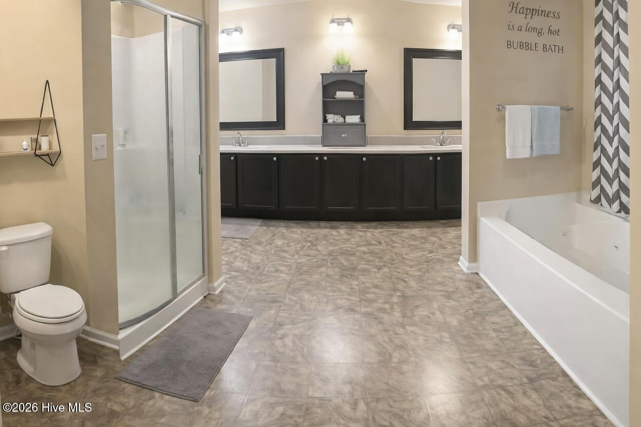 100562336 | Photo 15