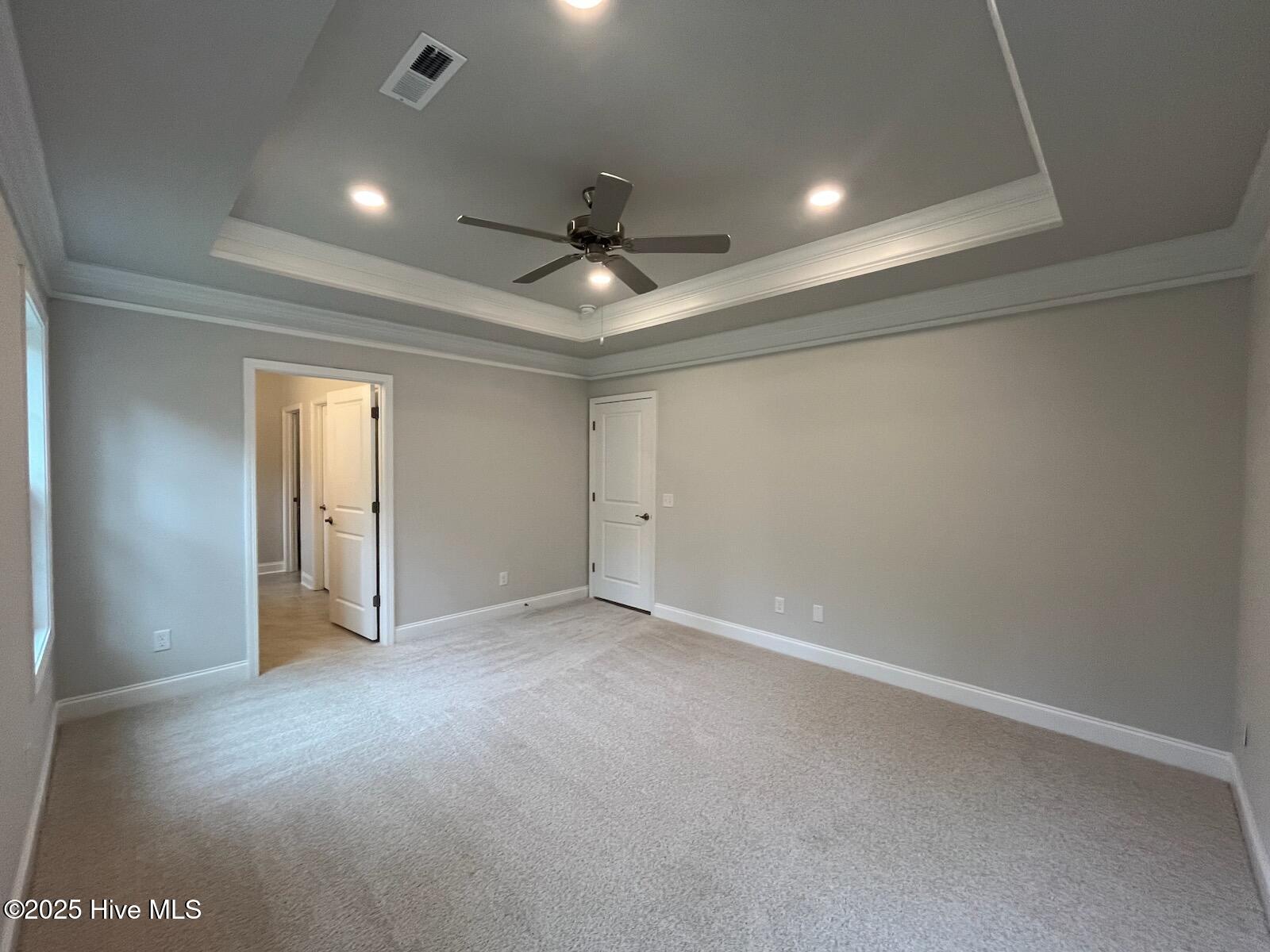 100423282 | Photo 24