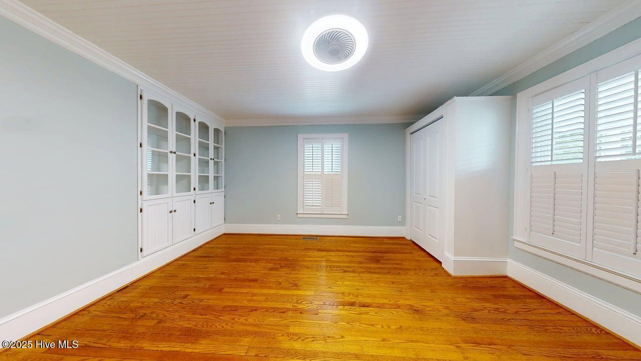 100502870 | Photo 31