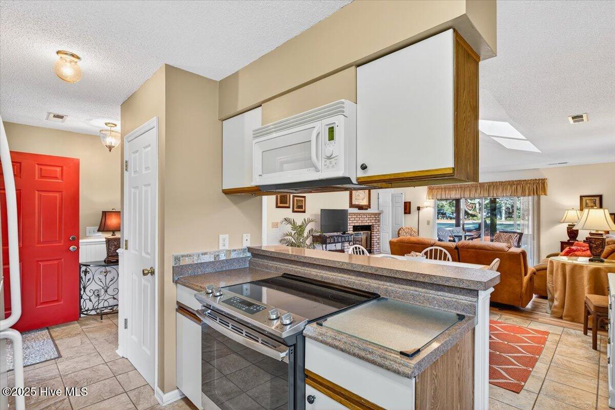 100536969 | Photo 18