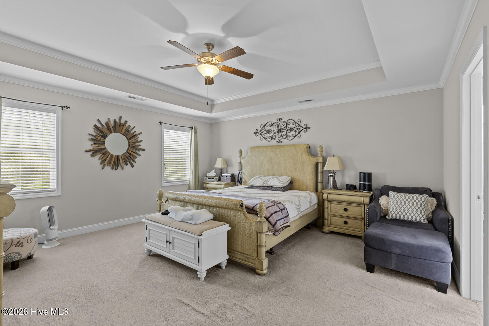 100564946 | Photo 24