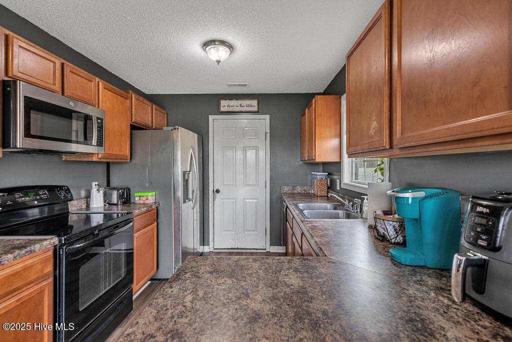 100533918 | Photo 12