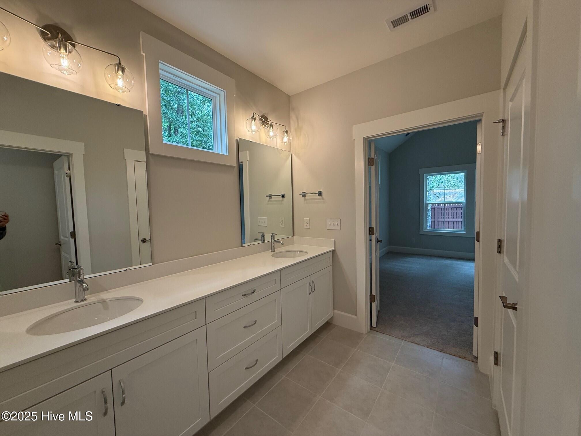 9058 Ocean Harbour Golf Club Road SW Homesite 15, Calabash, NC 28467 – photo 12: 15 owners suite bathroom