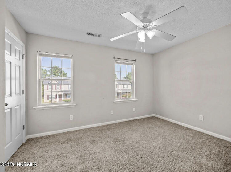 100546630 | Photo 32