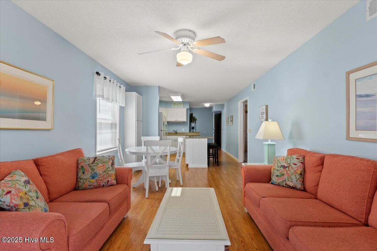 100501866 | Photo 17