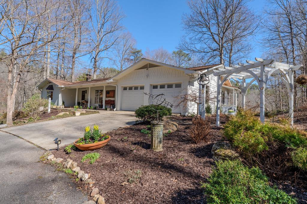 Homes for sale in Andrews, NC | 1316 Junaluska Rd, Andrews, NC 28901 | MLS# 98500127
