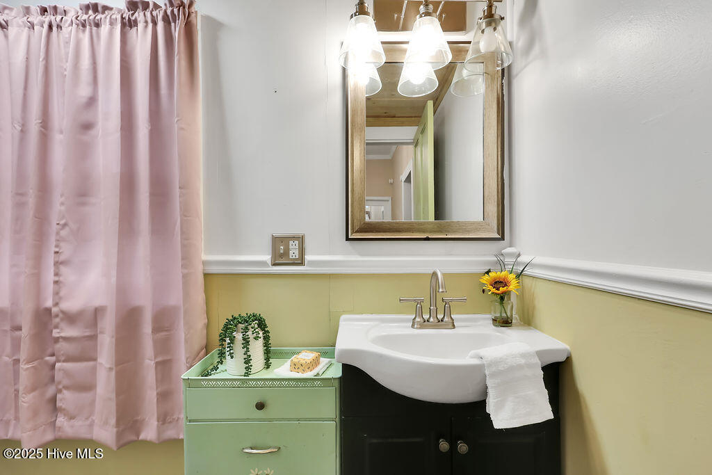 100544727 | Photo 22