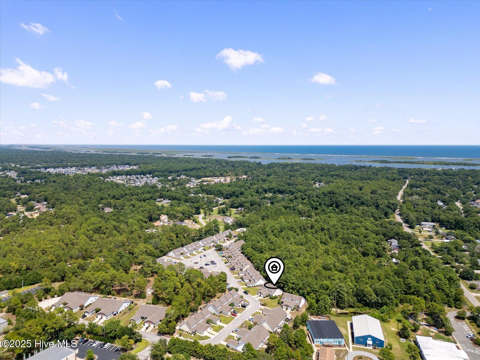 100522209 | Photo 40