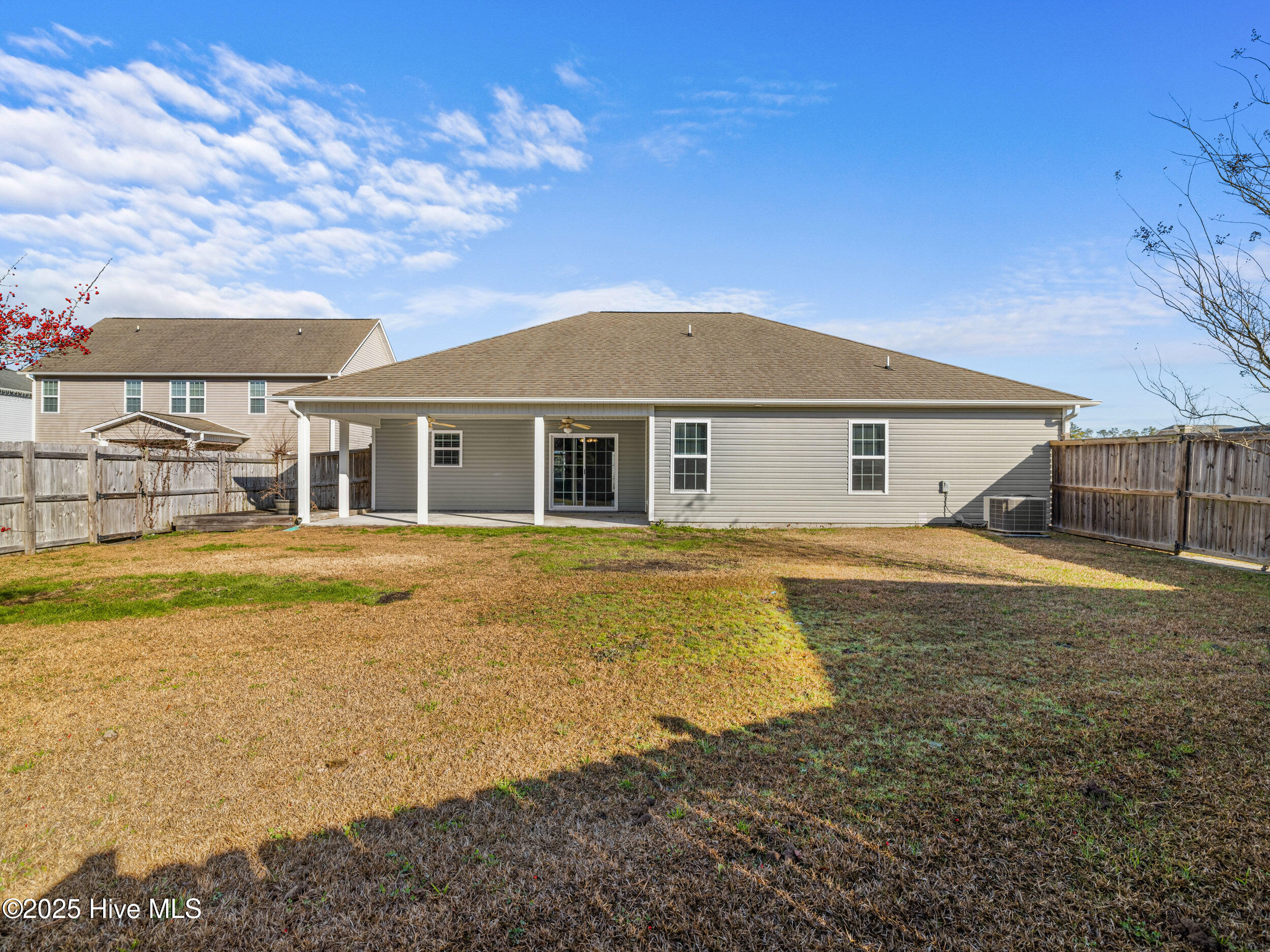 100546969 | Photo 38