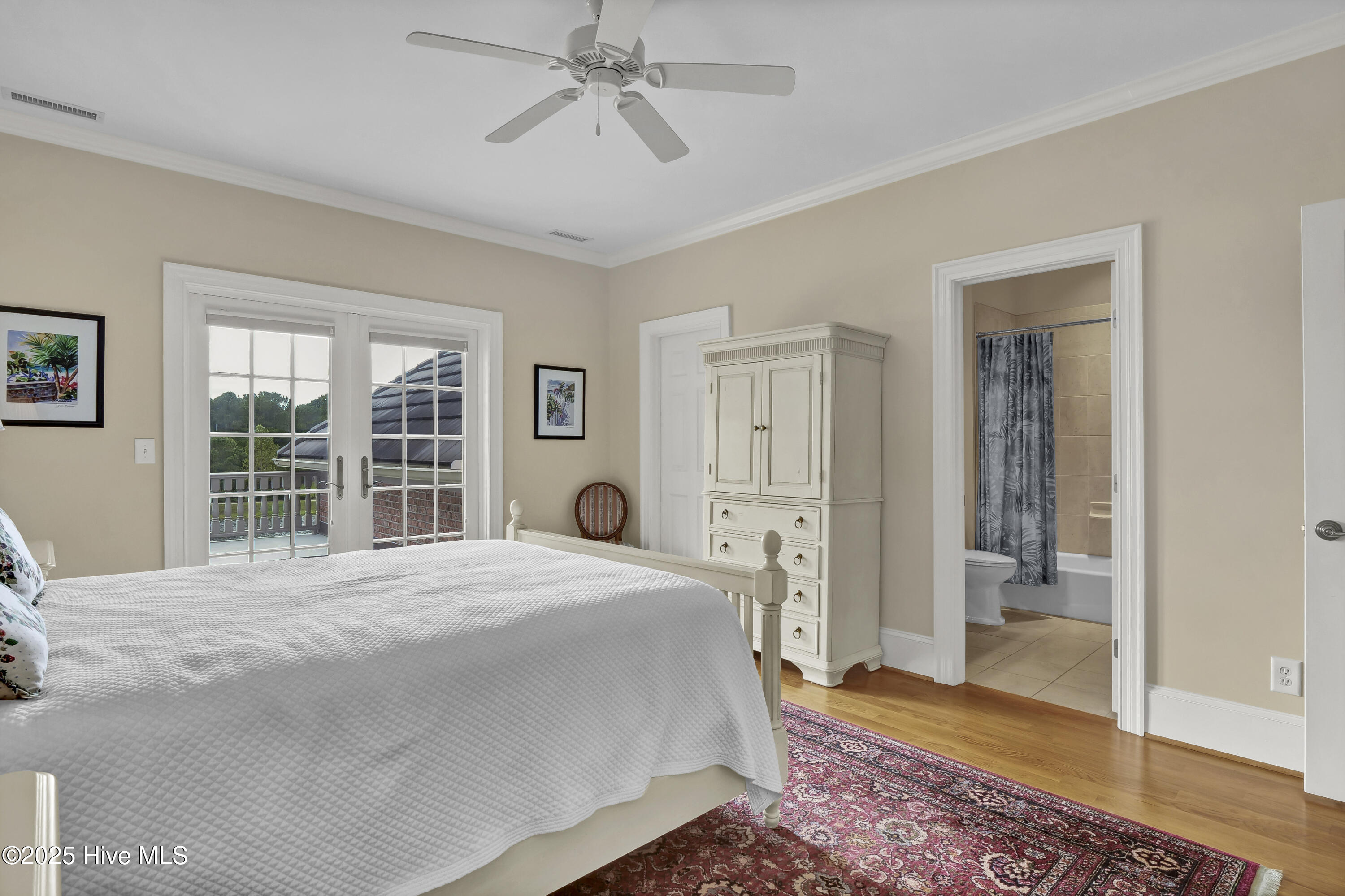 100555376 | Photo 30