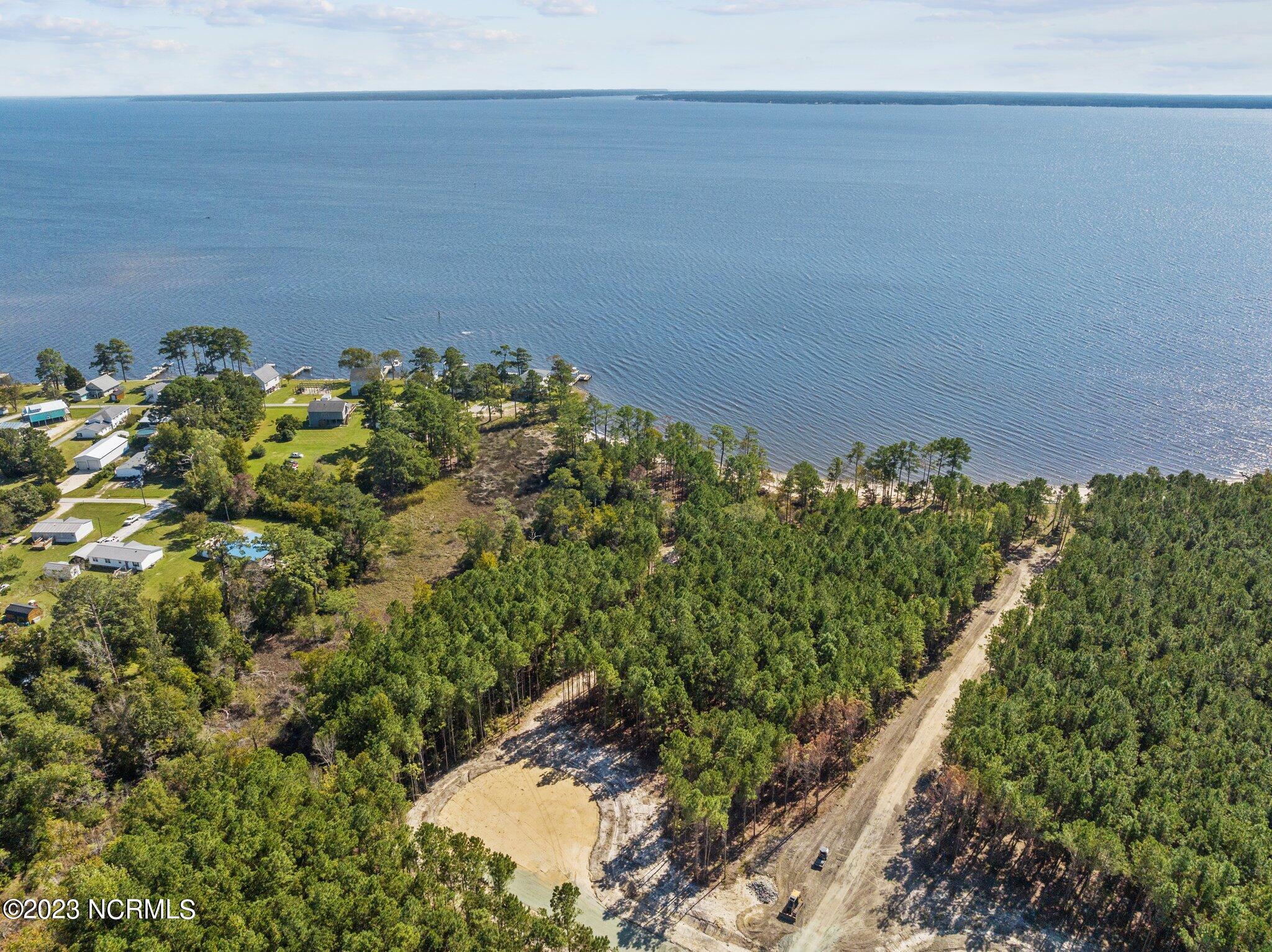 Homes for sale in Oriental, NC | 8 Sandy Bay Dr E, Oriental, NC 28571 | MLS# 100415066