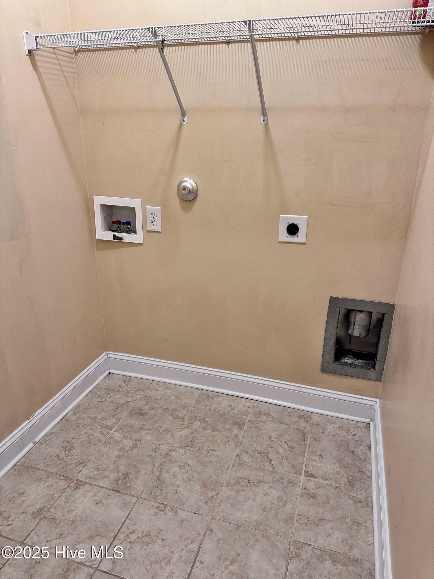 100522980 | Photo 18