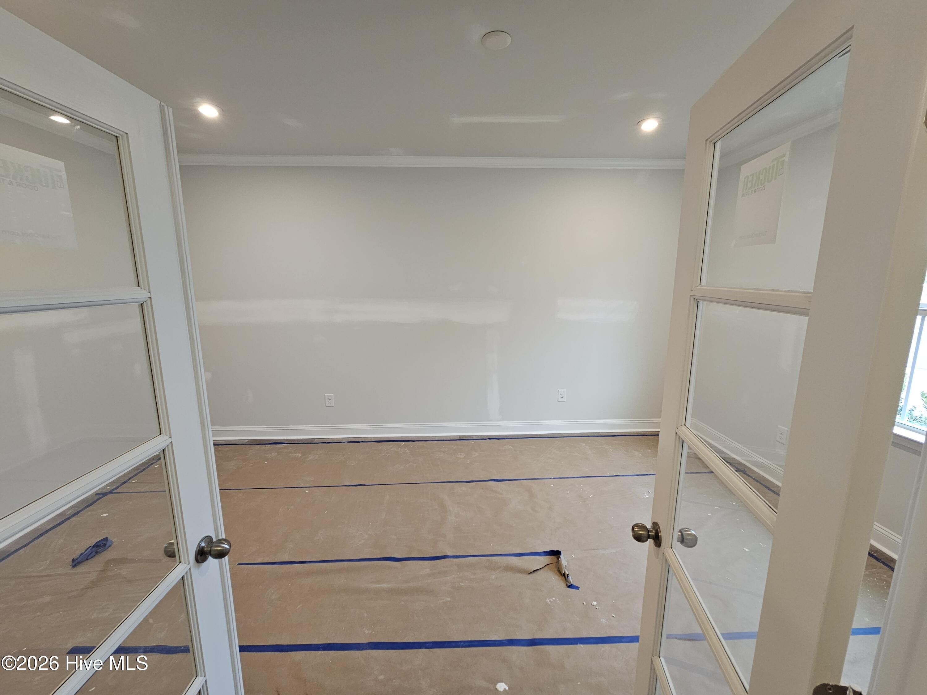 100540588 | Photo 15