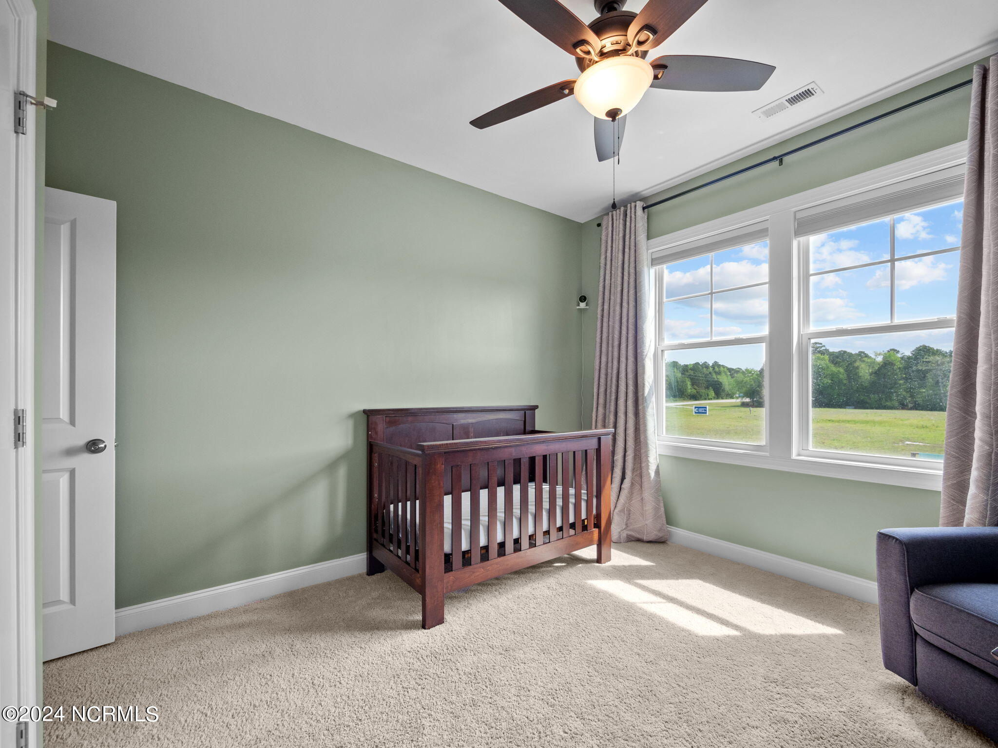 100564984 | Photo 34