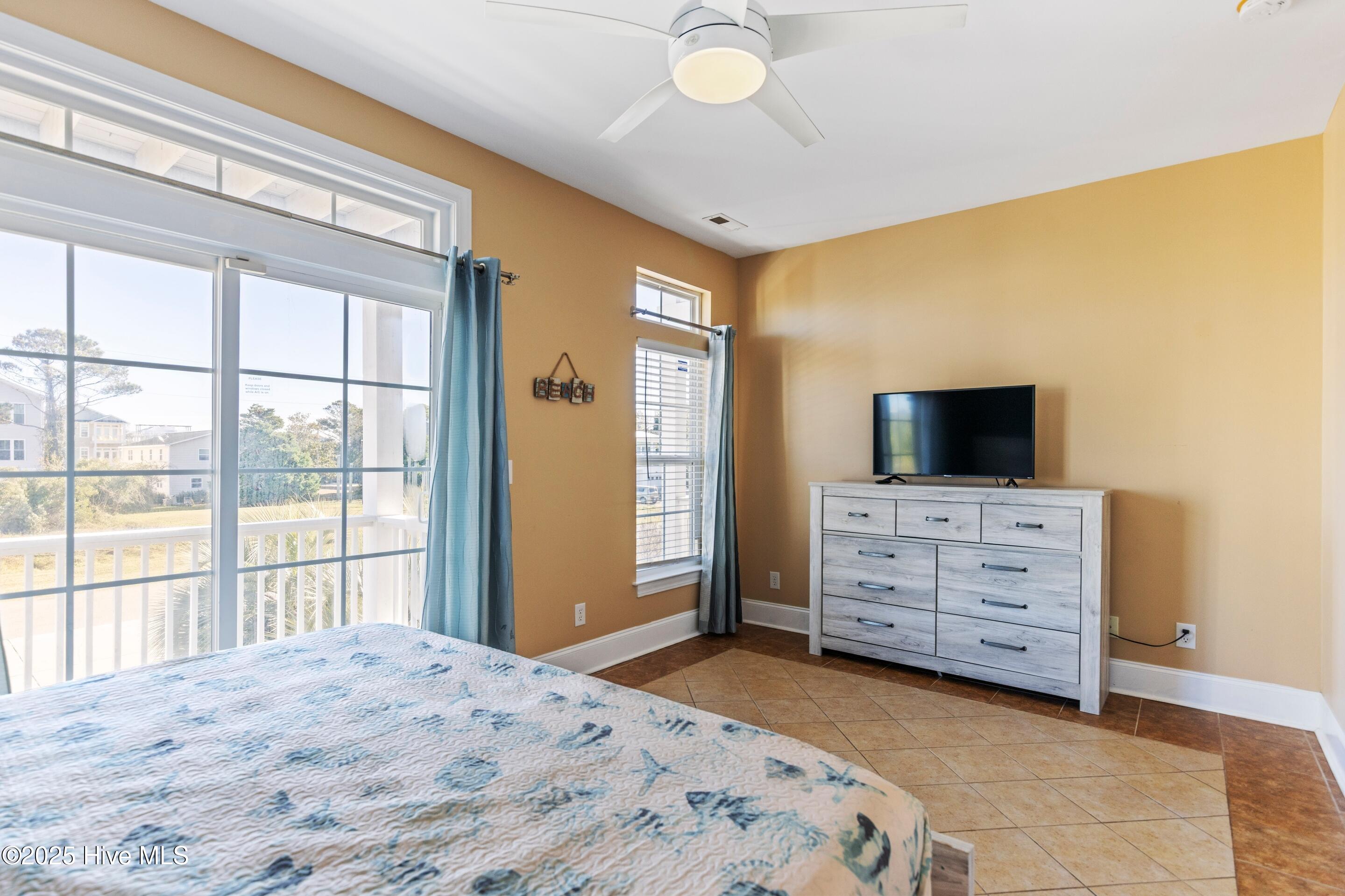 100546676 | Photo 29