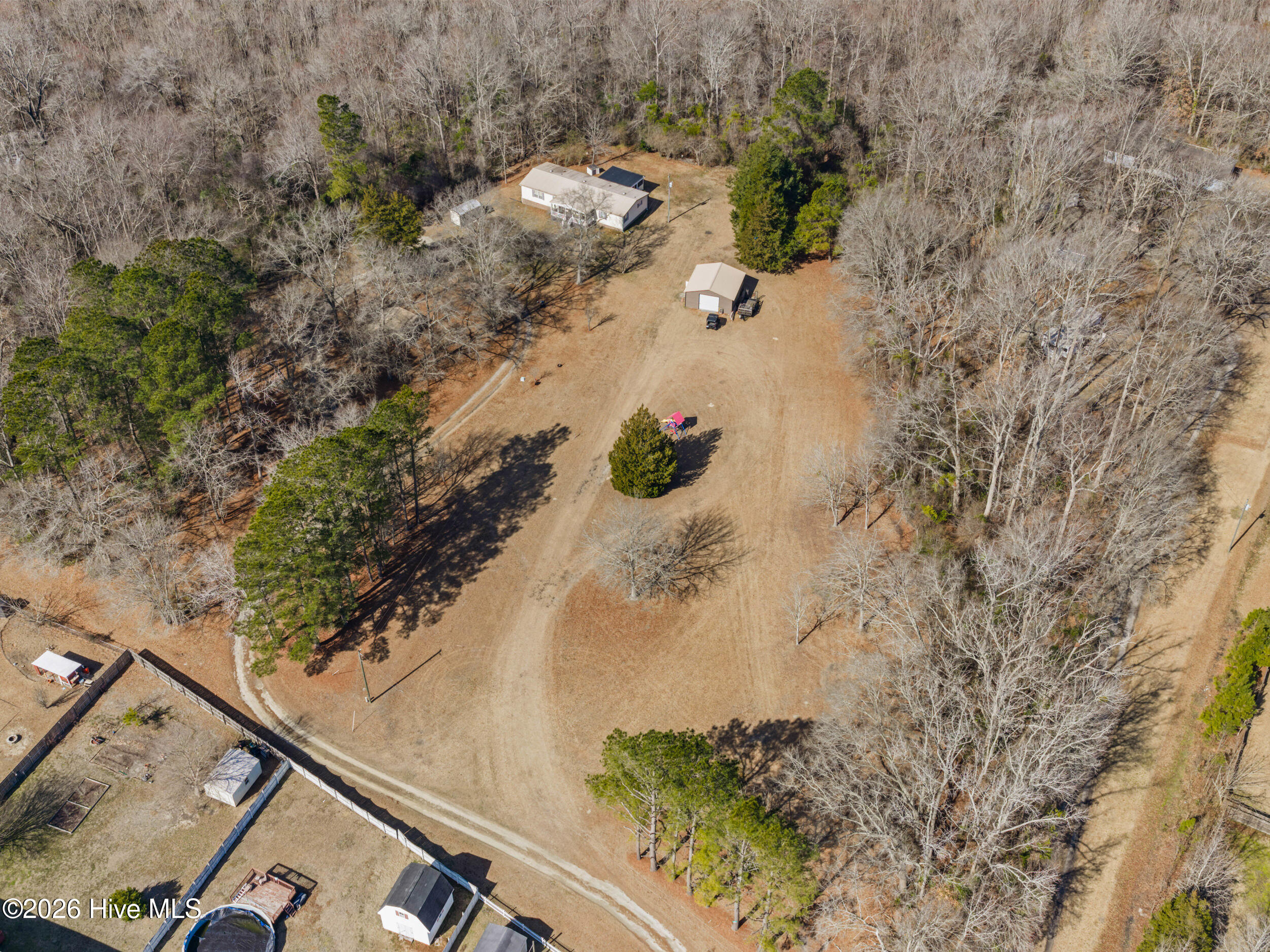 100556387 | Photo 63