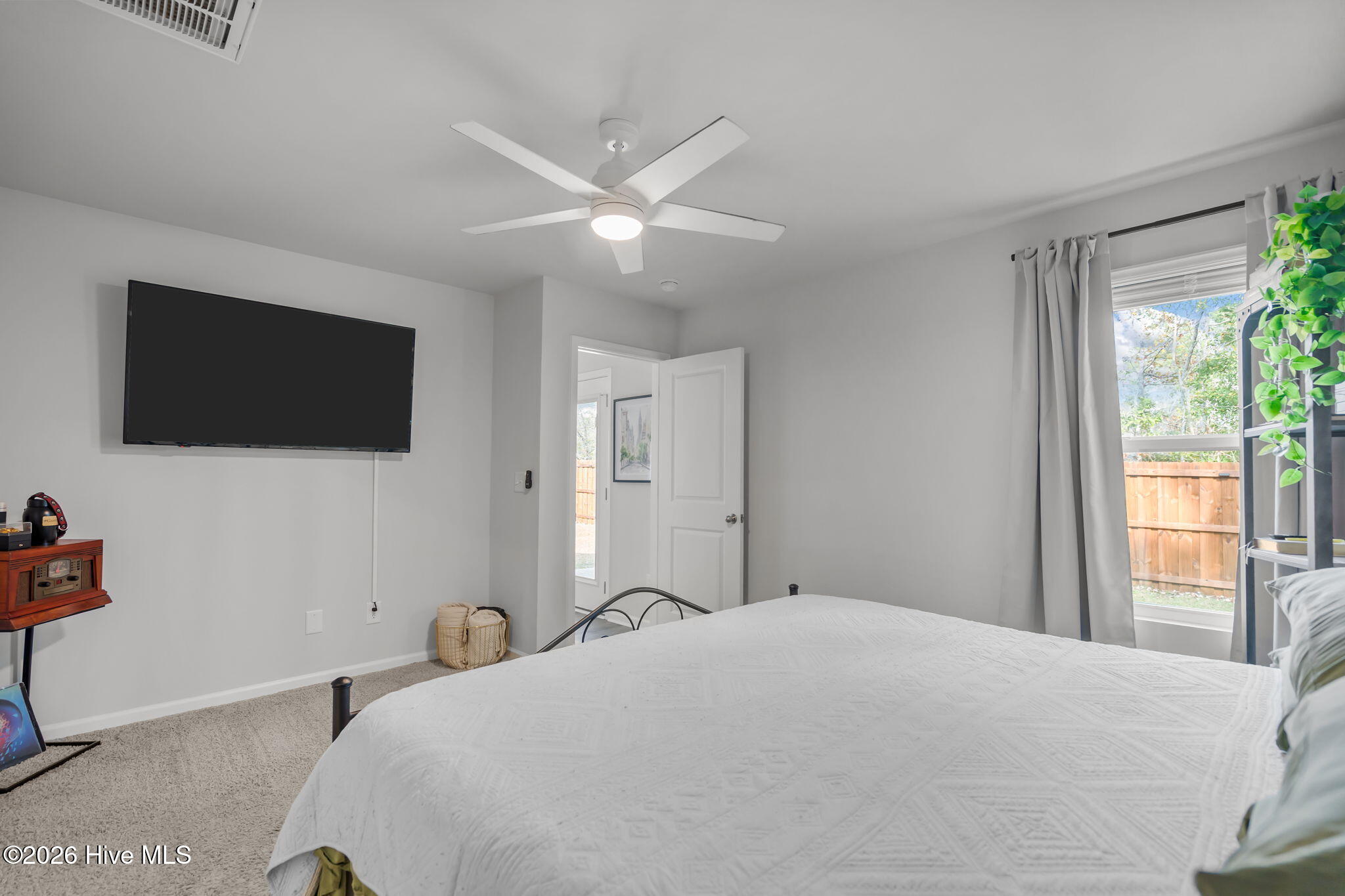 100547545 | Photo 17