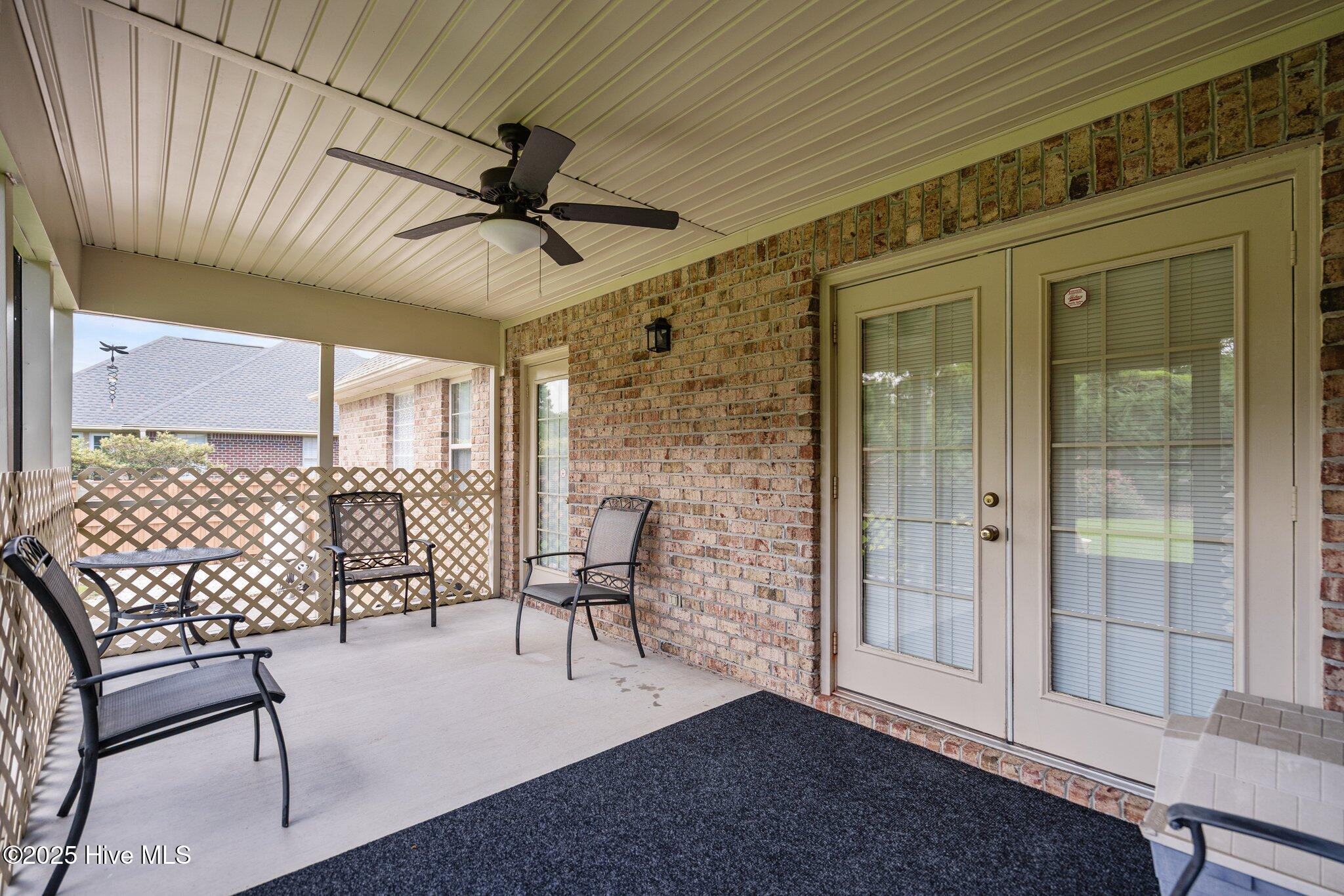 100515832 | Photo 52