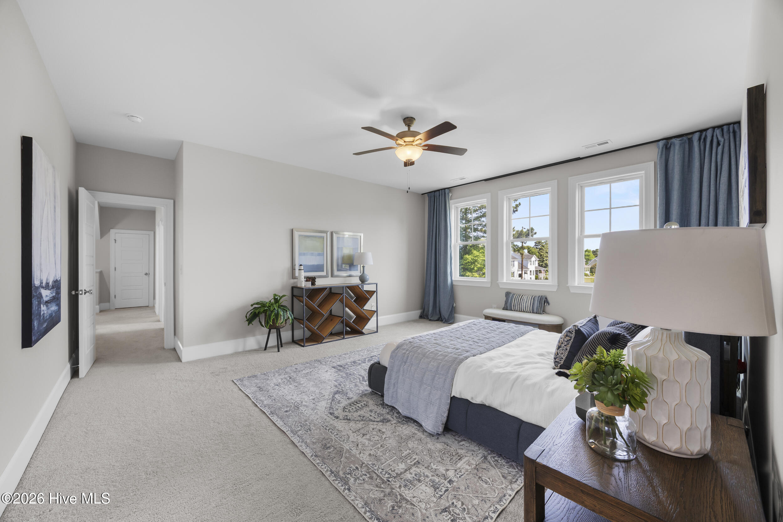 100567603 | Photo 28