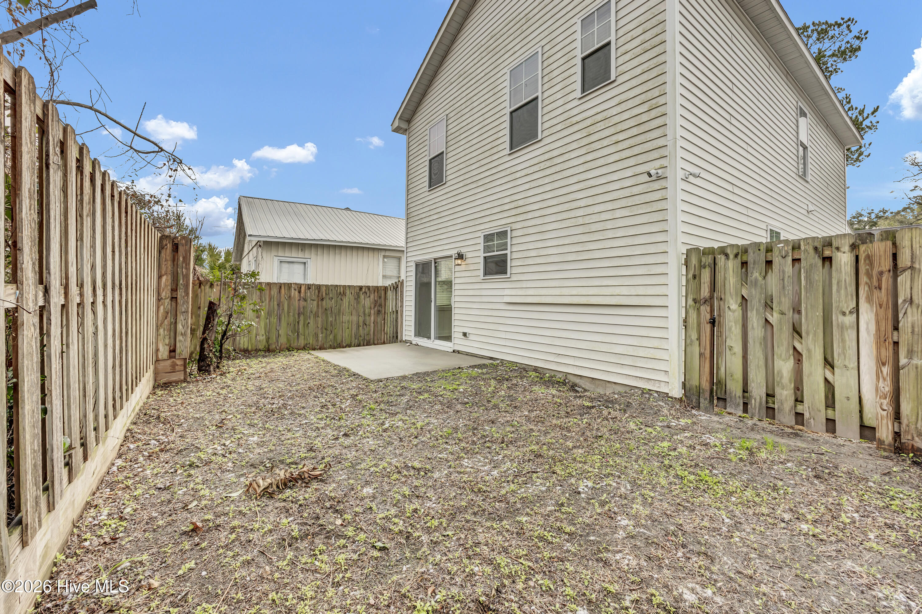 100551563 | Photo 22