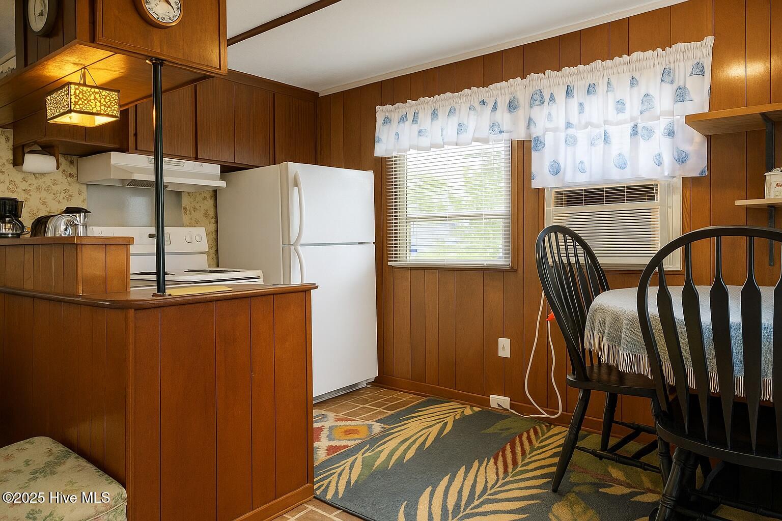 100516366 | Photo 20