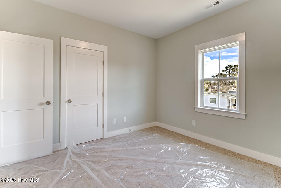 100557404 | Photo 19