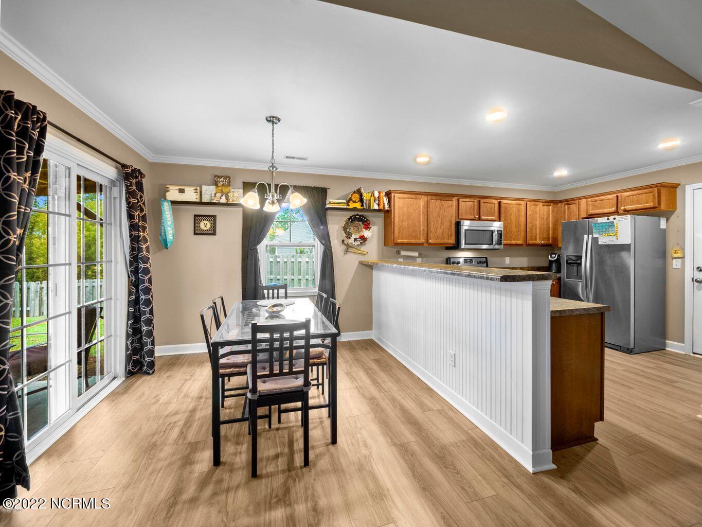 100559419 | Photo 15