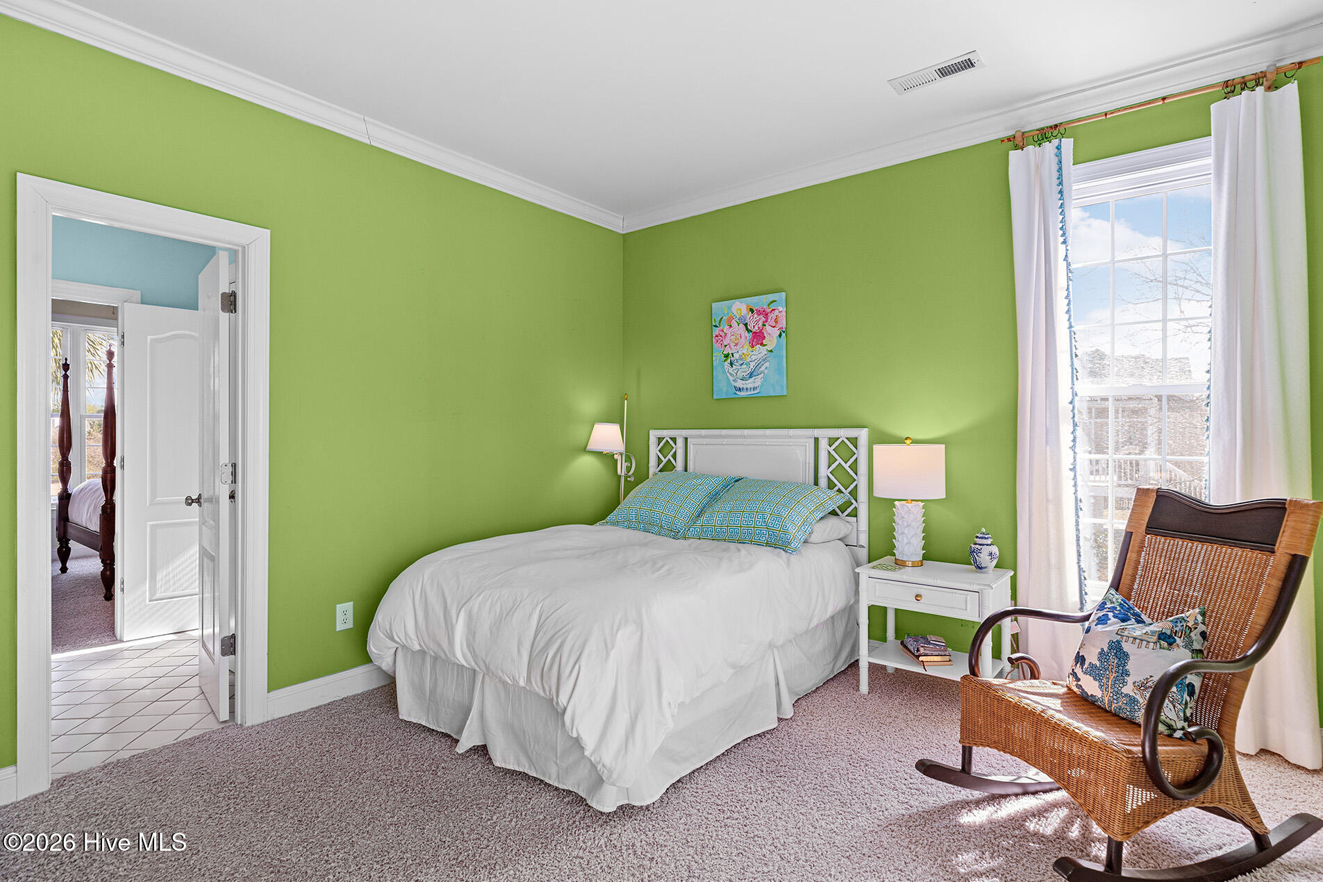 100554340 | Photo 59