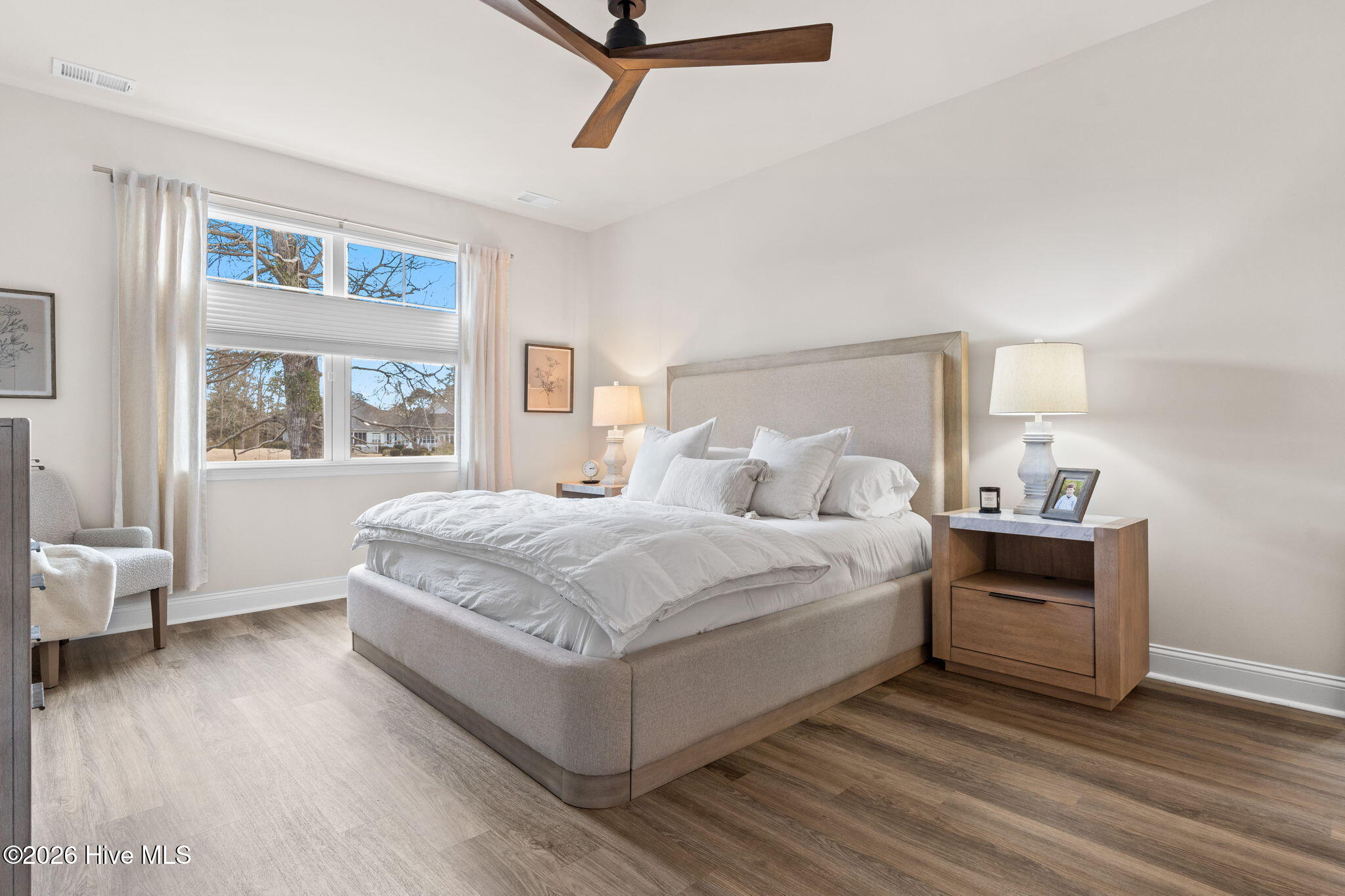 100555775 | Photo 19