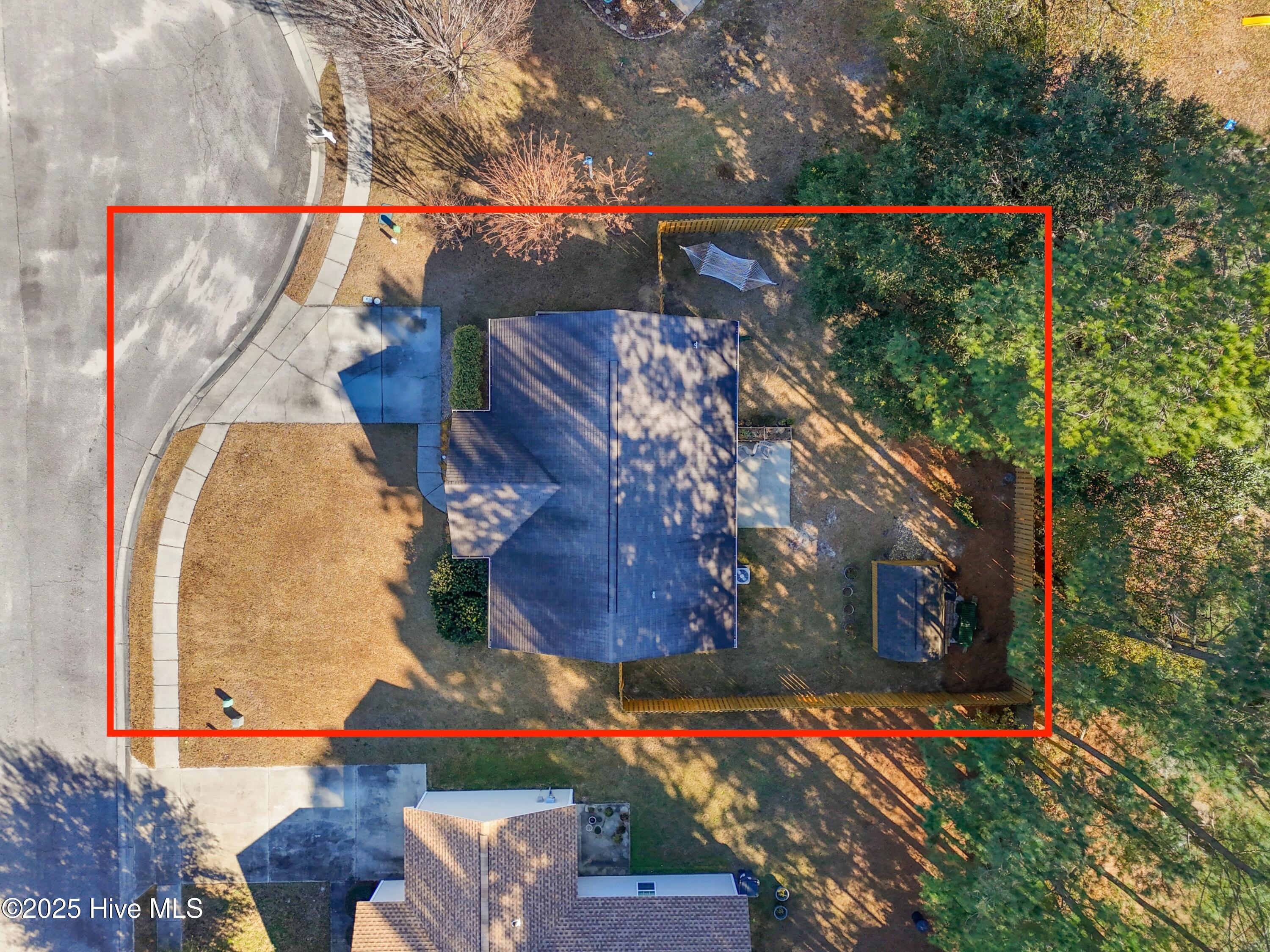 100545881 | Photo 38