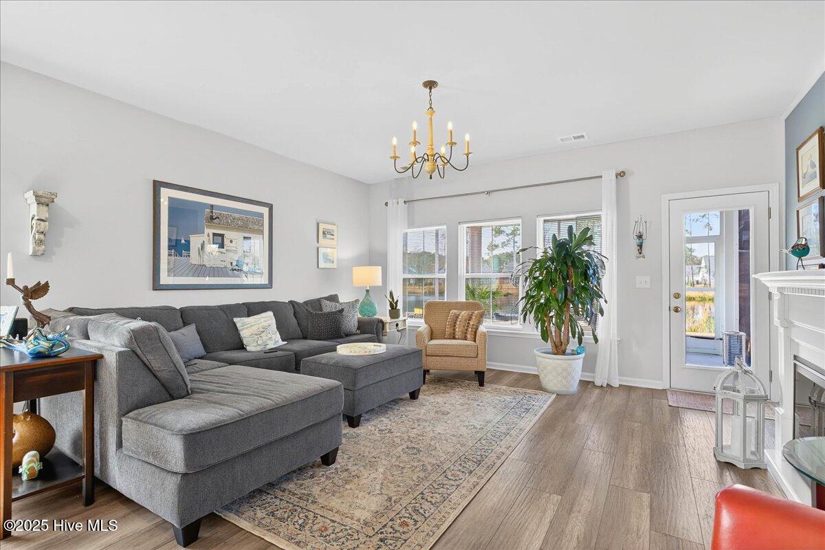 100542470 | Photo 12