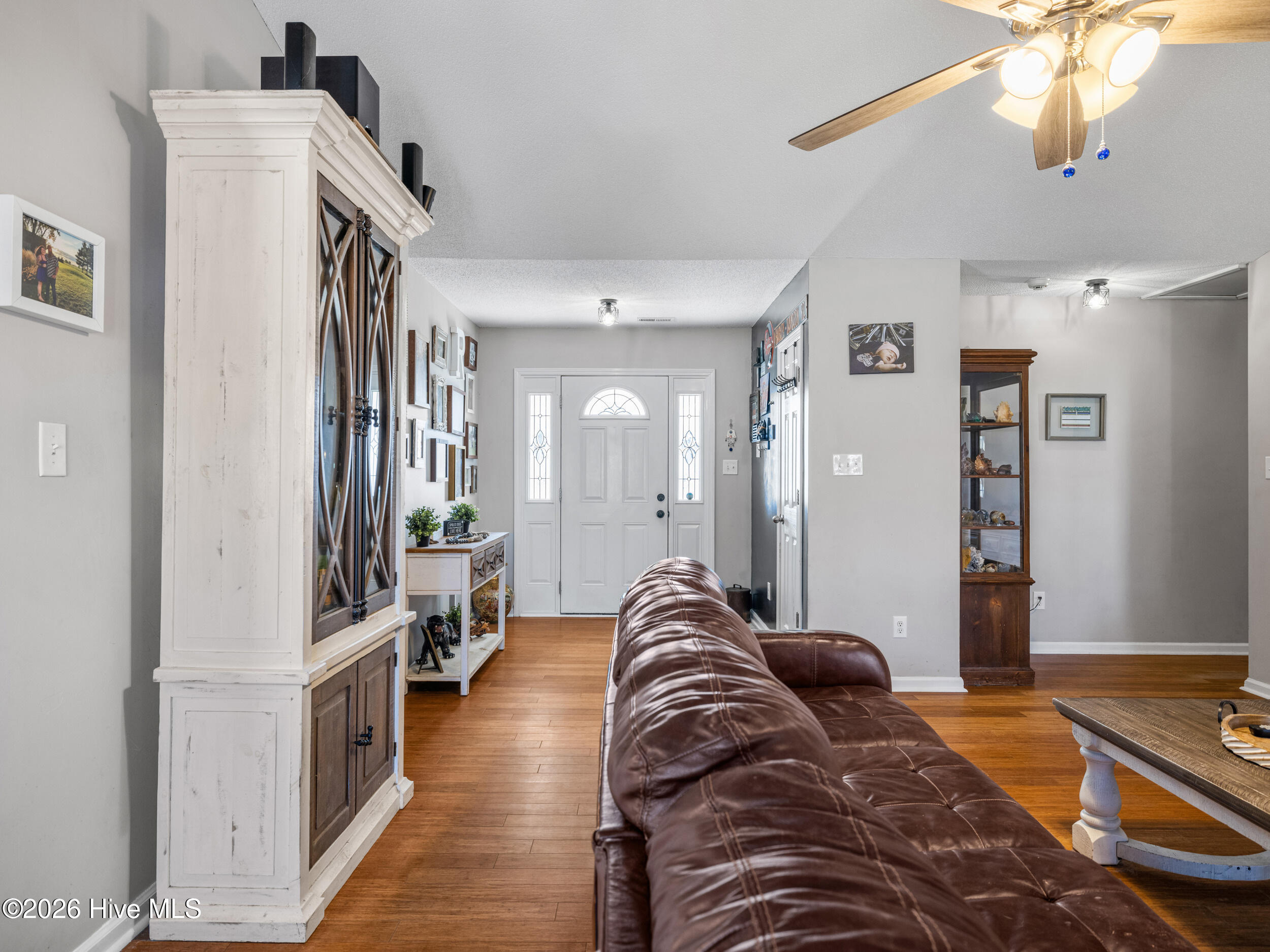 100554135 | Photo 12